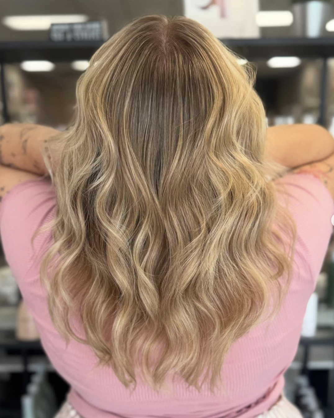 Los Ángeles Hairstylist Emily Davis at The Ministry Salon in Studio City + Silver Lake 