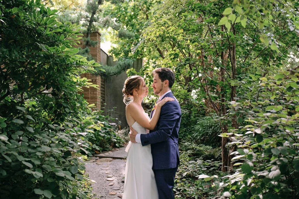 Carroll Hall Brooklyn Wedding Photo by Amy Sims