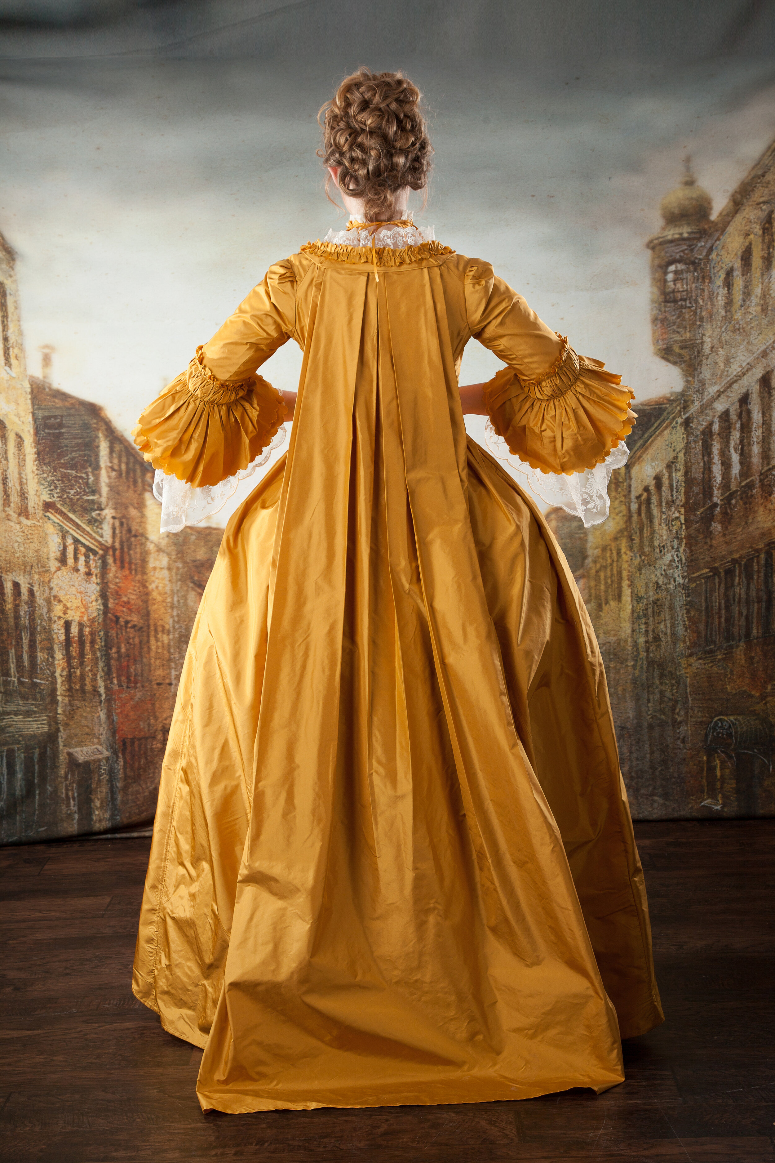 18th Century French Court Gown by bridget-aus on DeviantArt