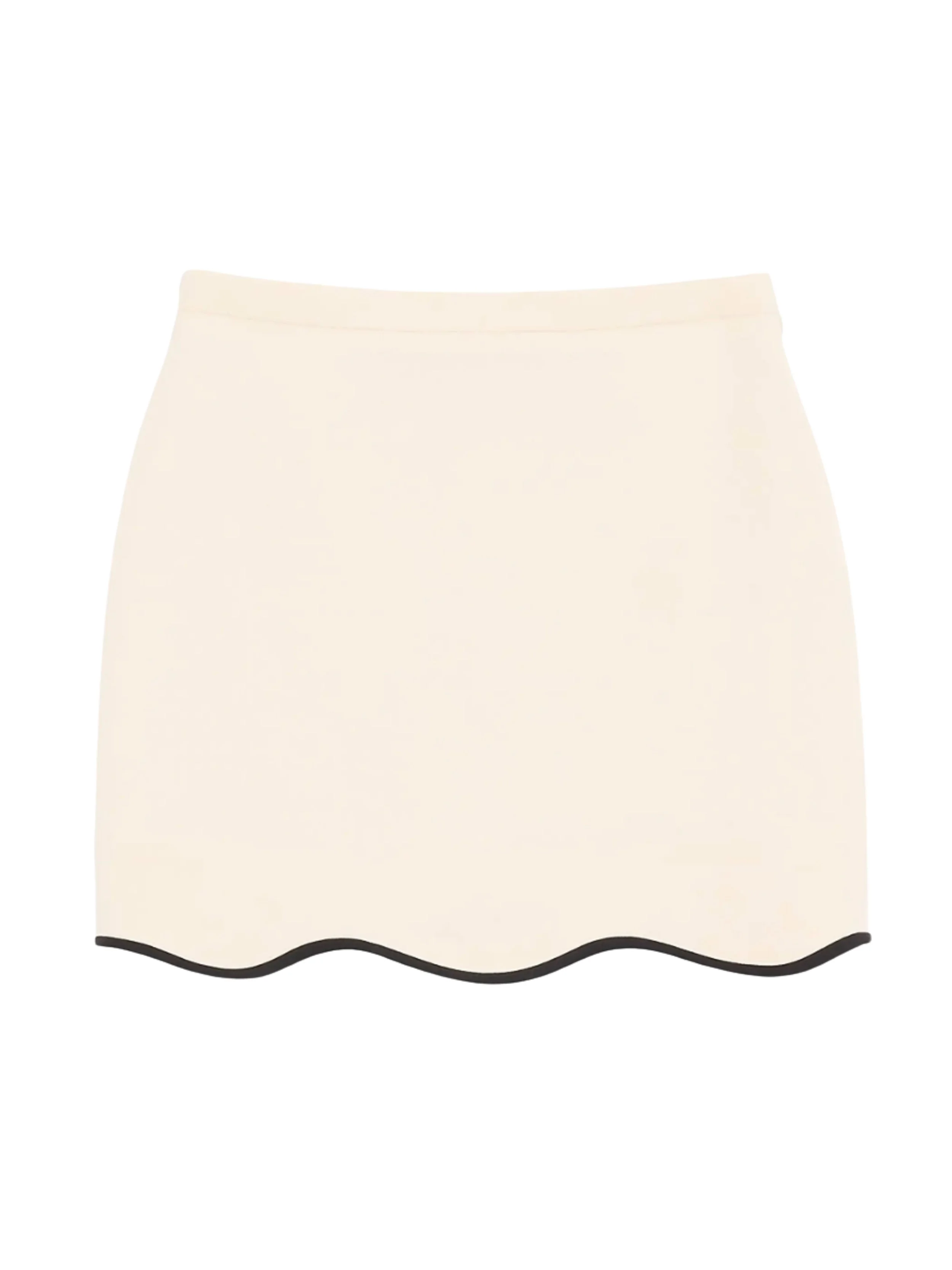 Curved or asymmetric hem 