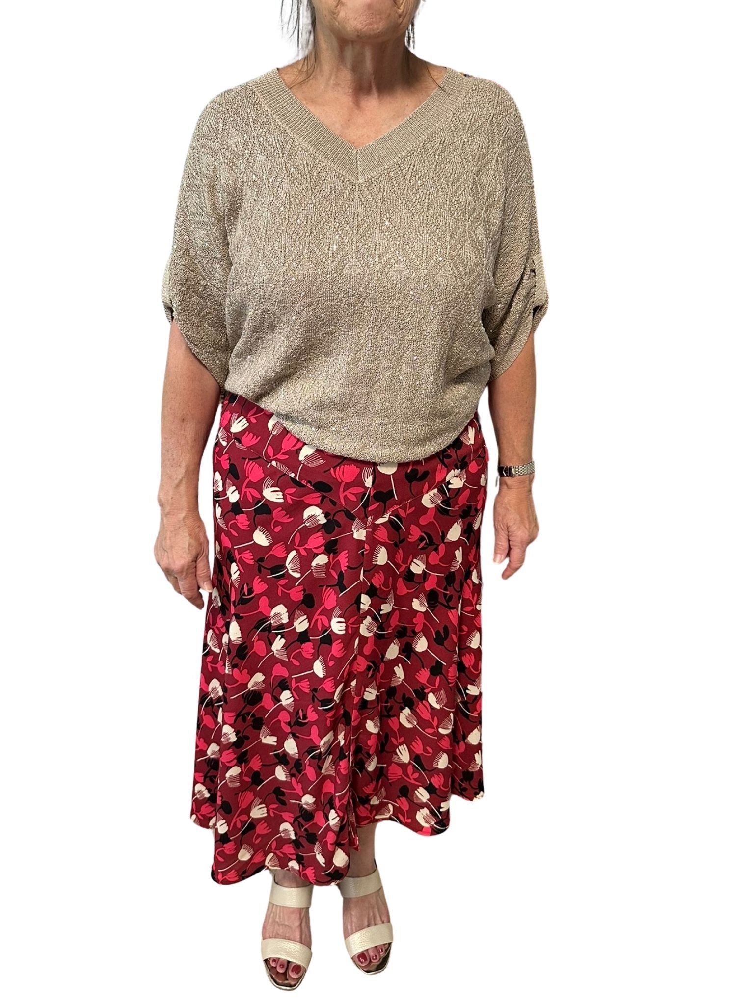 LETS TRY THIS SKIRT WITH YOUR WHOTEB KNIT TOP
