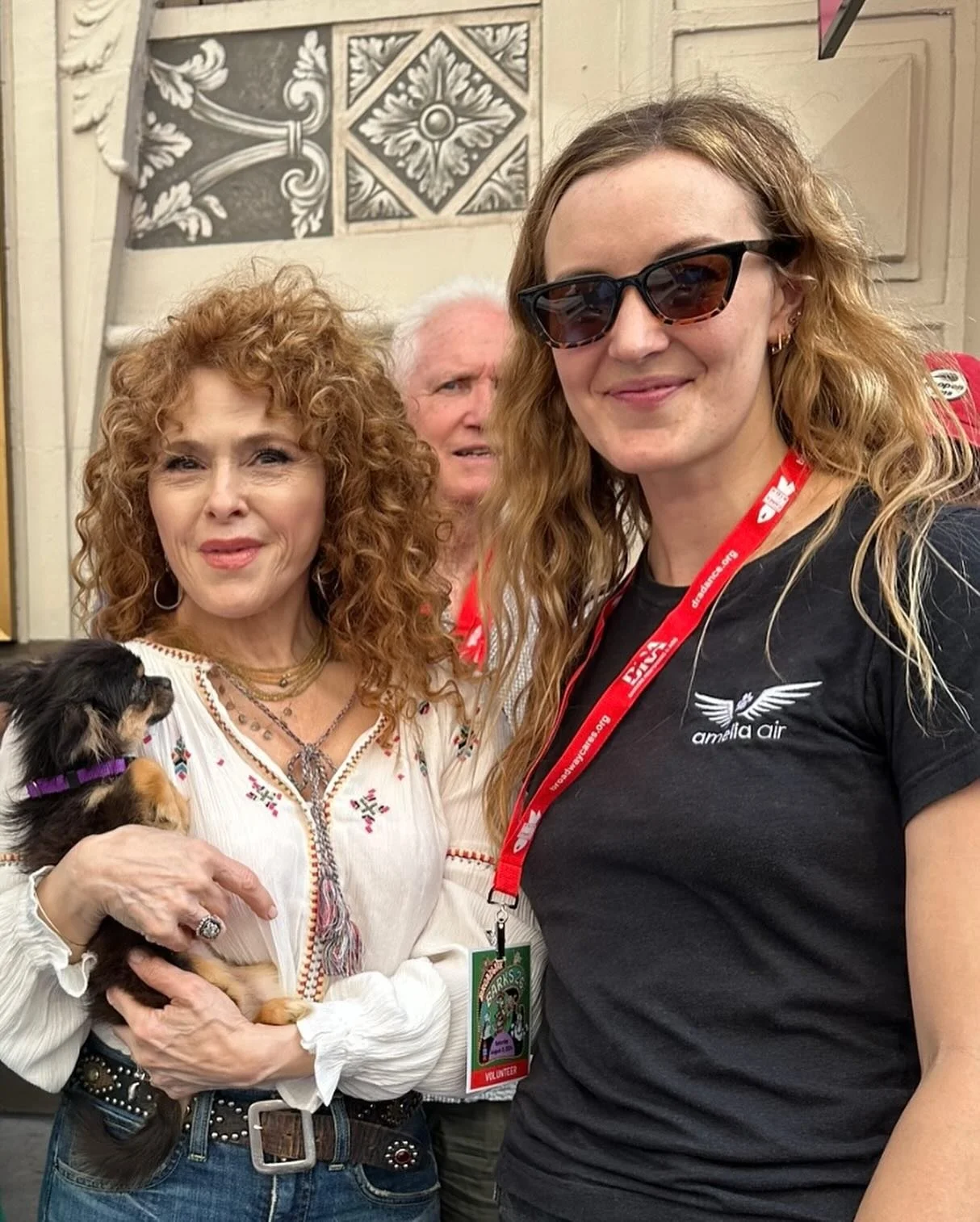 Thank you @broadwaybarks and @officialbernadettepeters for having Amelia Air at today’s event in Shubert Alley!! π
Our co-founder Petra and engagement director Stacy shared literature about Amelia Air’s mission with dozens of local NYC