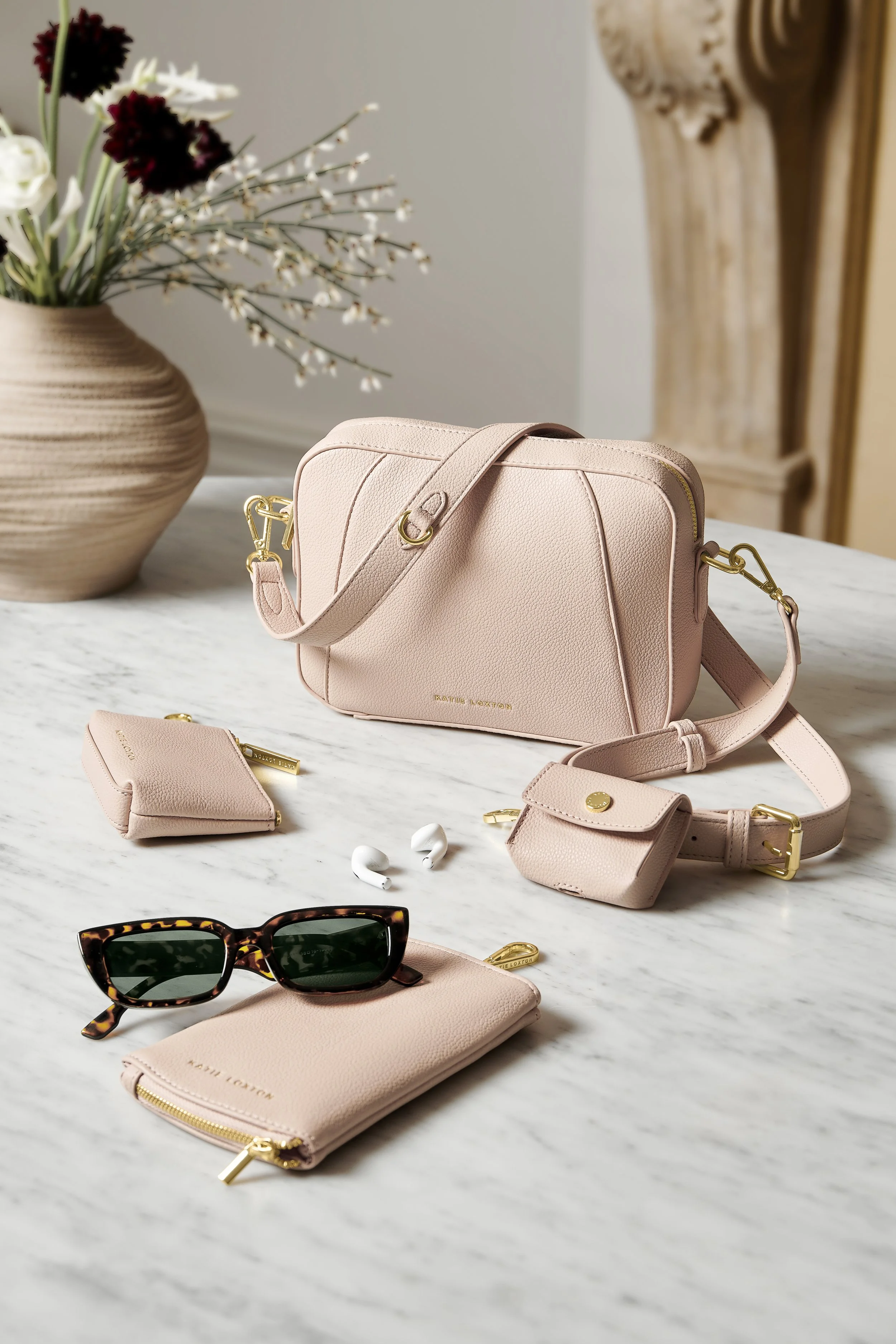 KL_AW24_B2B_HANA_ACCESSORIES_MIX_ 43_NP.jpg