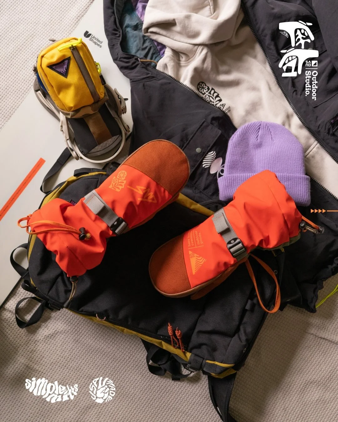 Custom orange, rust, olive Simple Mitts. Made in WA.
.
.
.
#sand #sandisacult #outdoorgoods #simplemitts #overmitts #mitts