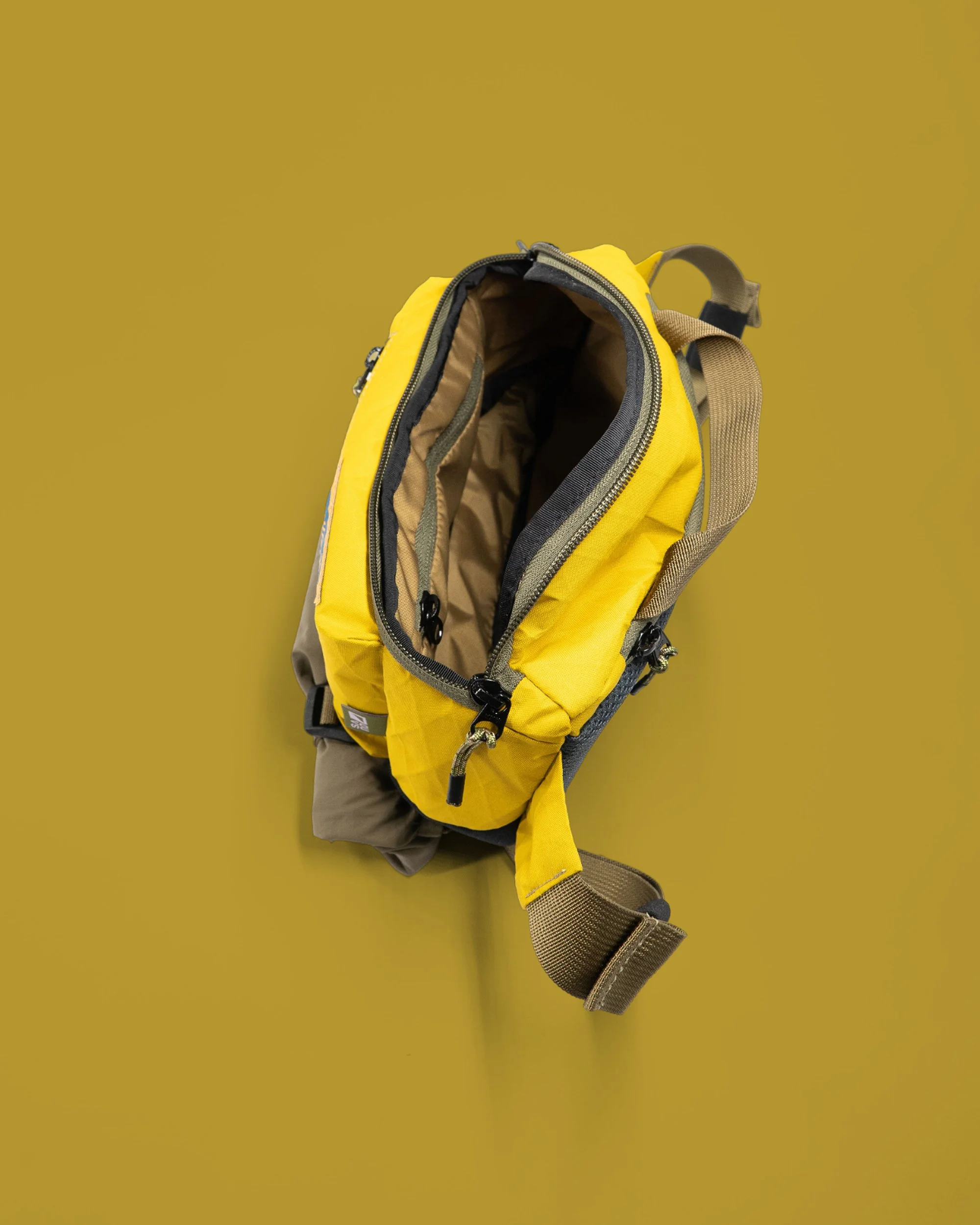 HIP-PACK_MUSTARD-2.jpg
