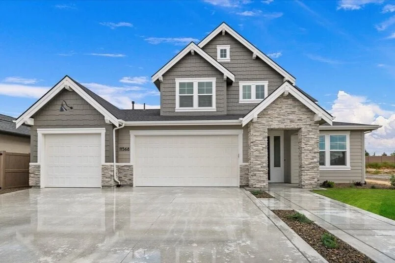 01-Front+of+Home.jpg