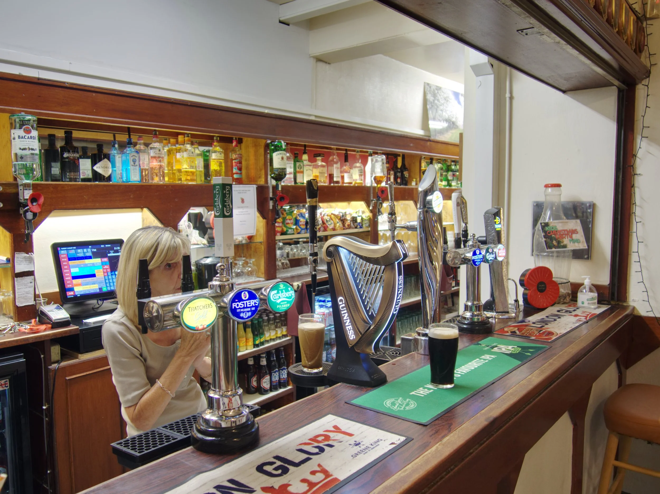 ERBL Interior Bar 08-2022-009.jpg