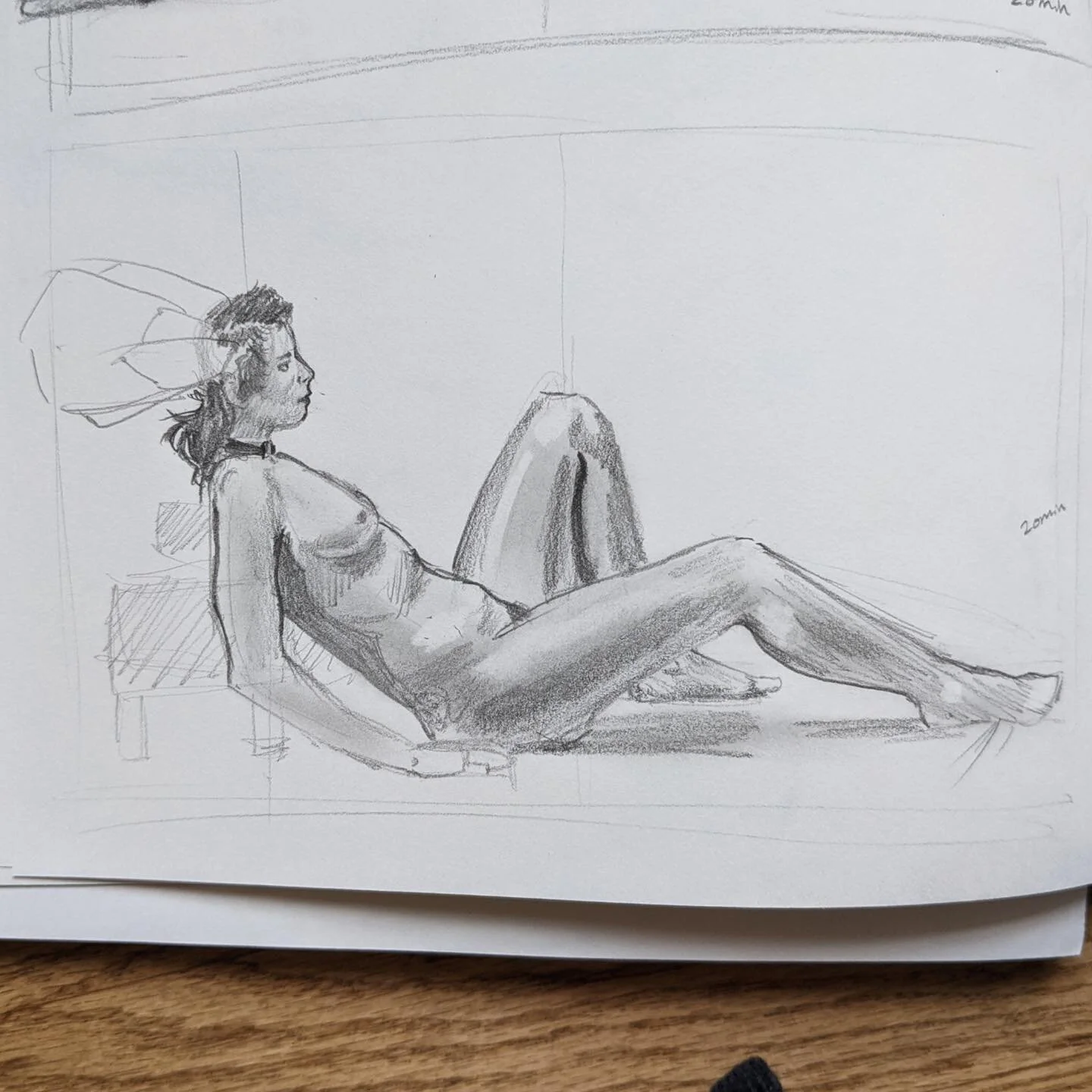 This week with Studio Paradiso I opted for my trusty soft 4B and 8B pencils rather than my pink one. When trying to build up value I like to try and get to a point where I&rsquo;m working with form rather than line as soon as possible.

Thanks @studi
