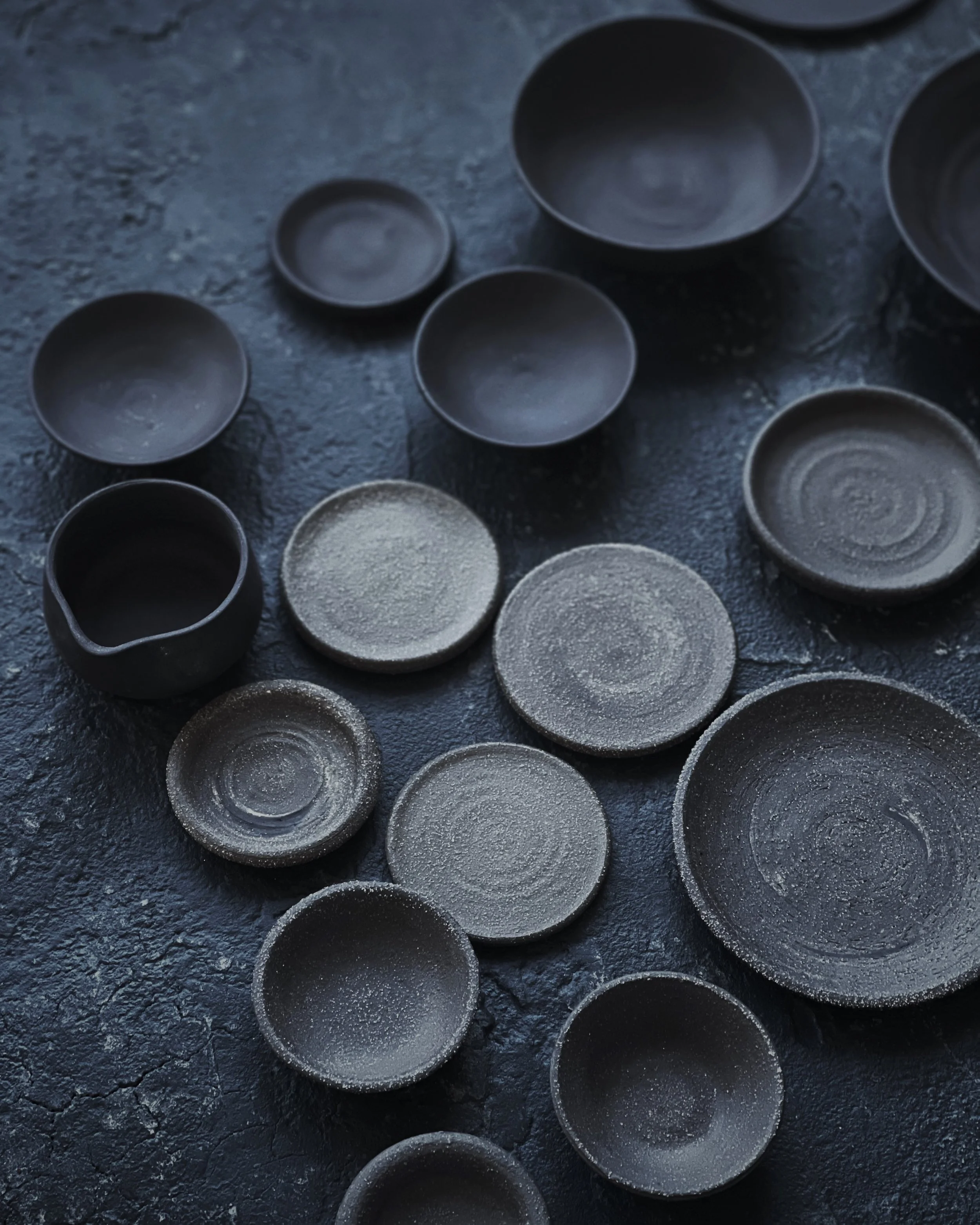 Meryl_props_ceramic_black.JPG