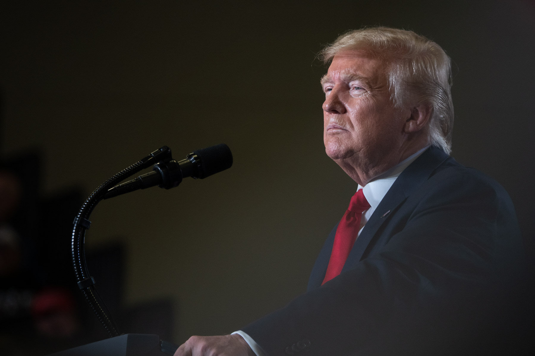 trump02.jpg