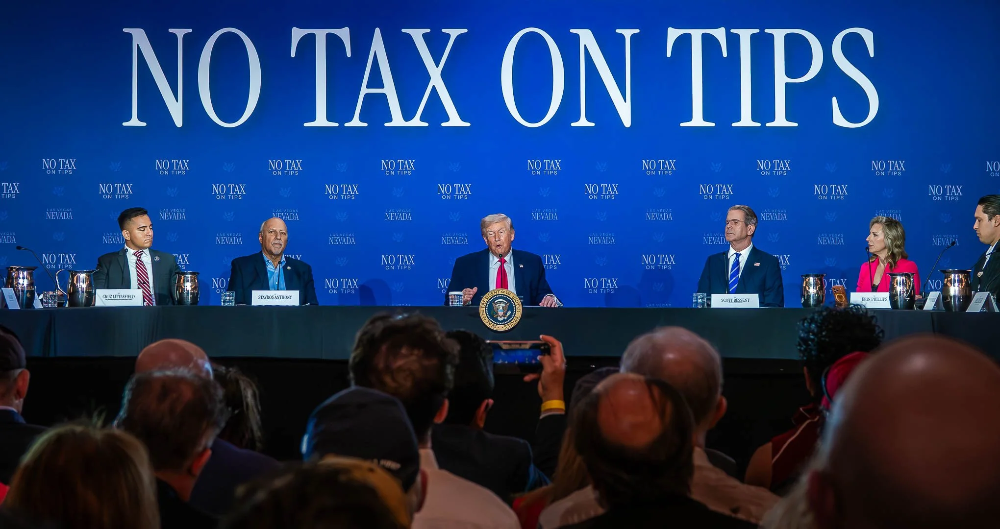 TRUMP-6308.jpg