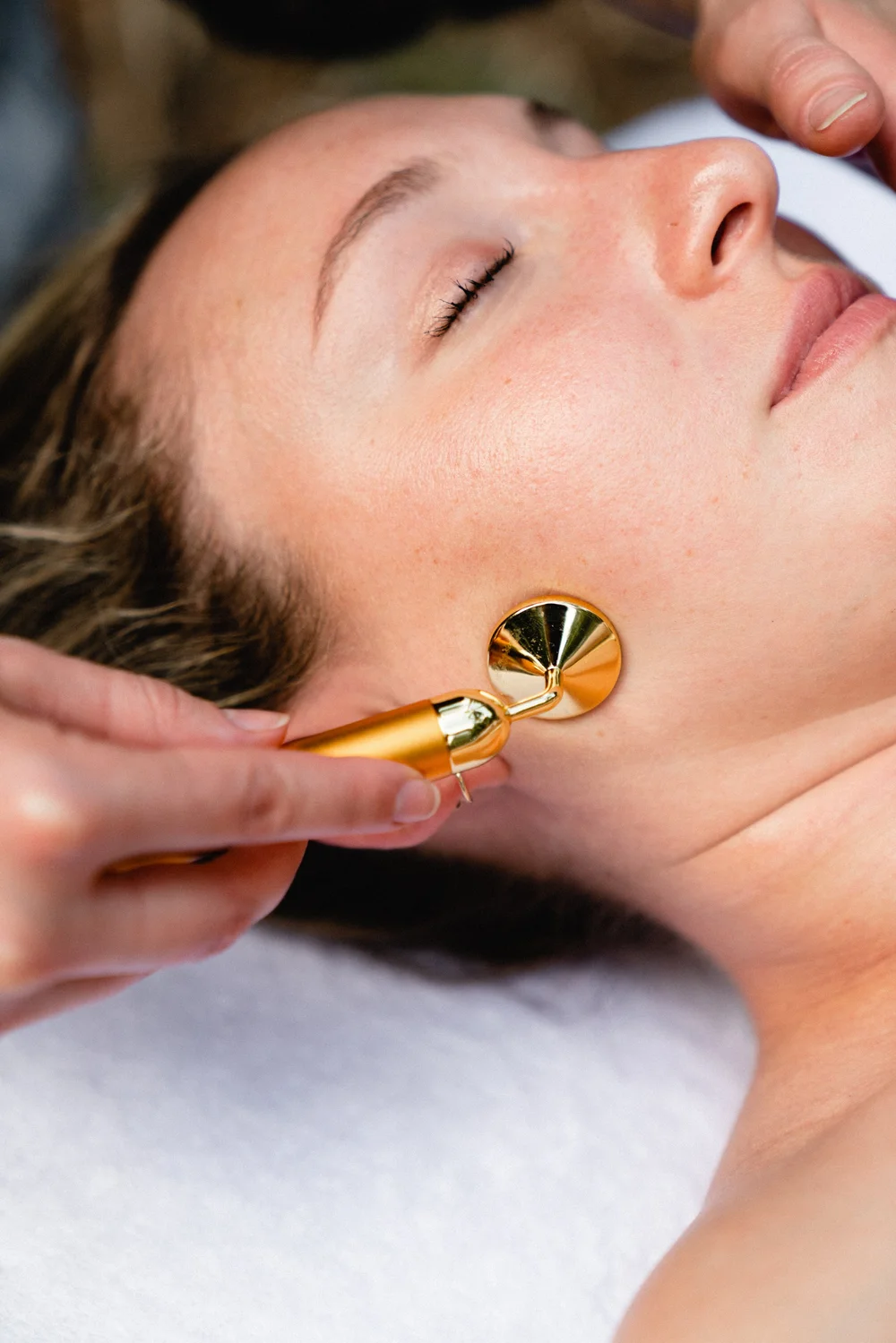Crystal Vibration Massage Wand Los Angeles Sugaring + Holistic Facials Crystal Vibration Massage Wand Los Angeles Sugaring + Holistic Facials