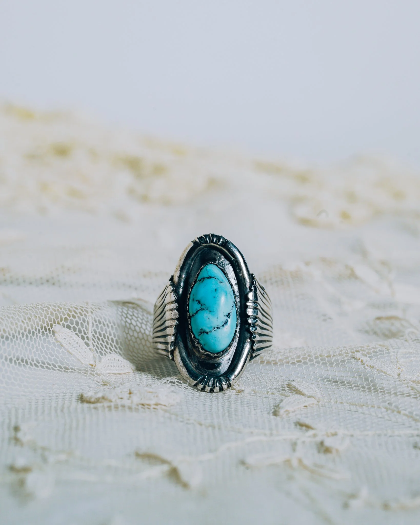 Sz 9 Old Pawn Sterling and Turquoise Nugget Ring