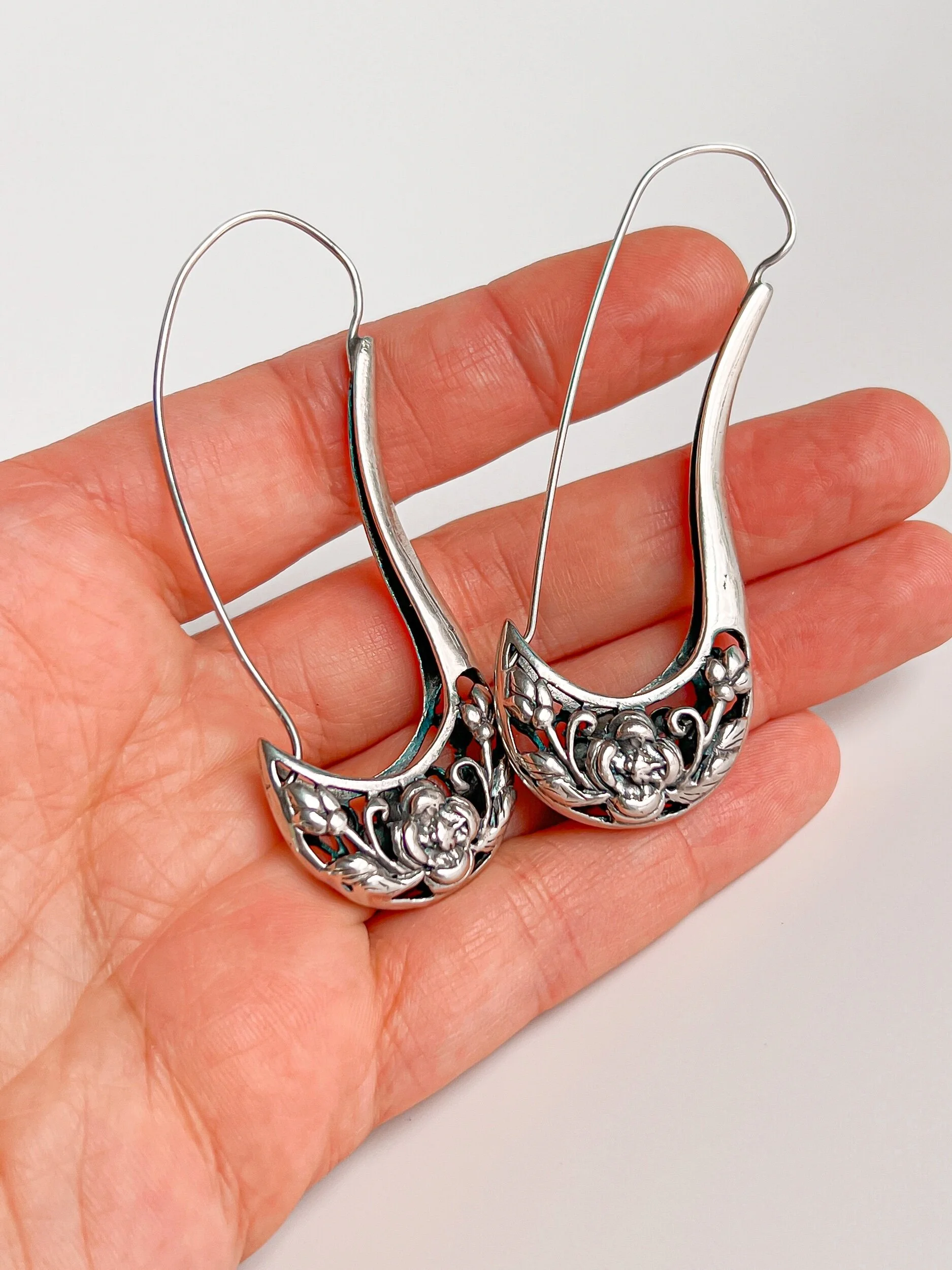 vintage bombshell jewellery sale