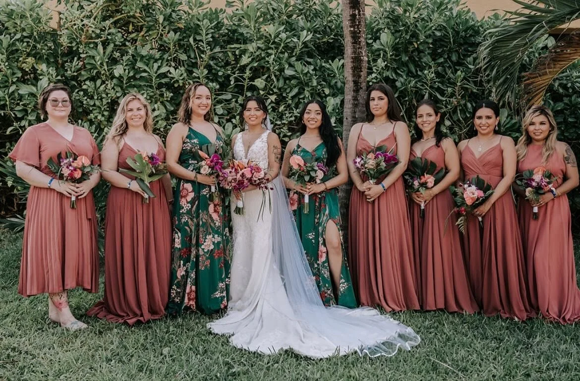 Let&rsquo;s hear it for the real MVPs of wedding day magic, the bridesmaids! From zipping dresses to hyping the dance floor, they&rsquo;re the glue, the giggles, and the glam squad all rolled into one. 👏

💄 Duties that matter (and keep things smoot