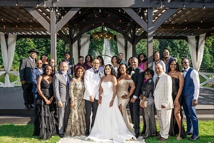 When my cousin got married in Georgia last year, I wasn&rsquo;t &ldquo;on the clock&rdquo; but let&rsquo;s be honest, a planner&rsquo;s mind never really turns off! 😅 From the sweet southern charm to the last-minute timeline tweaks, it reminded me w