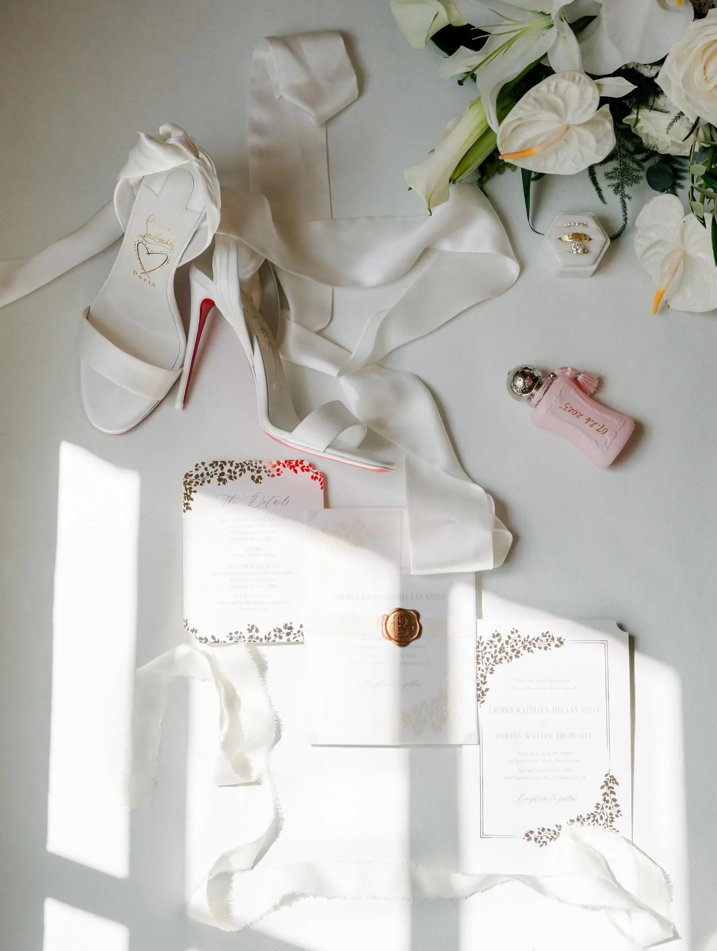 Anyone can add a name to a place card, but real personalization goes deeper.

At Party with the Smiths, we love couples who focus on the kind of details your guests feel:

✨ A playlist that brings back shared memories
✨ Signature drinks inspired by y