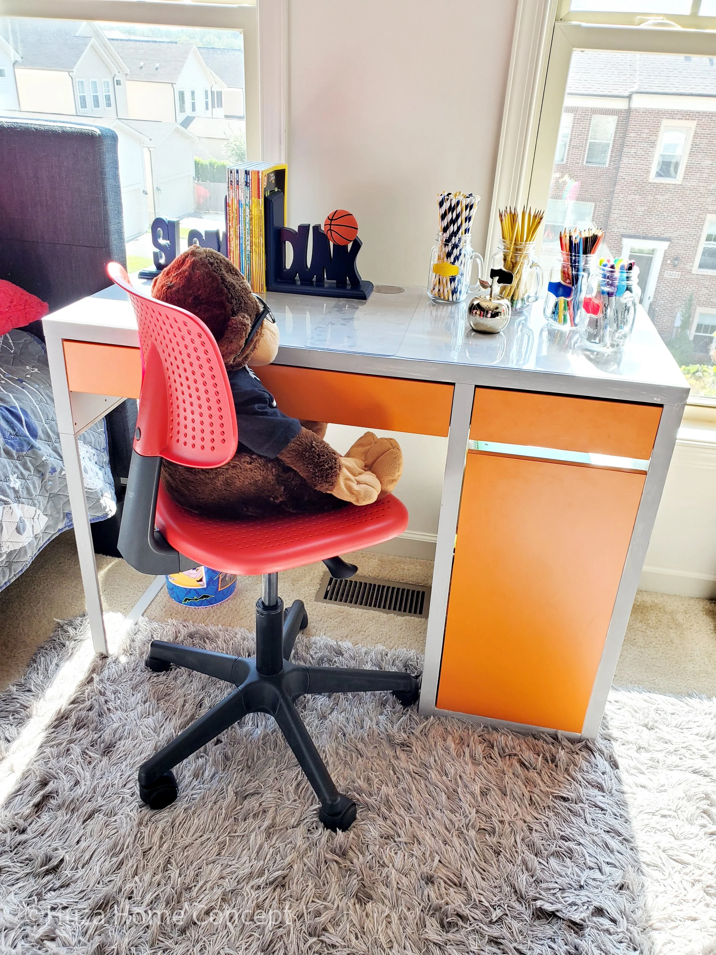 Back to School, Back to Order: Decluttering kids’ rooms for a stress-free, successful school year.
