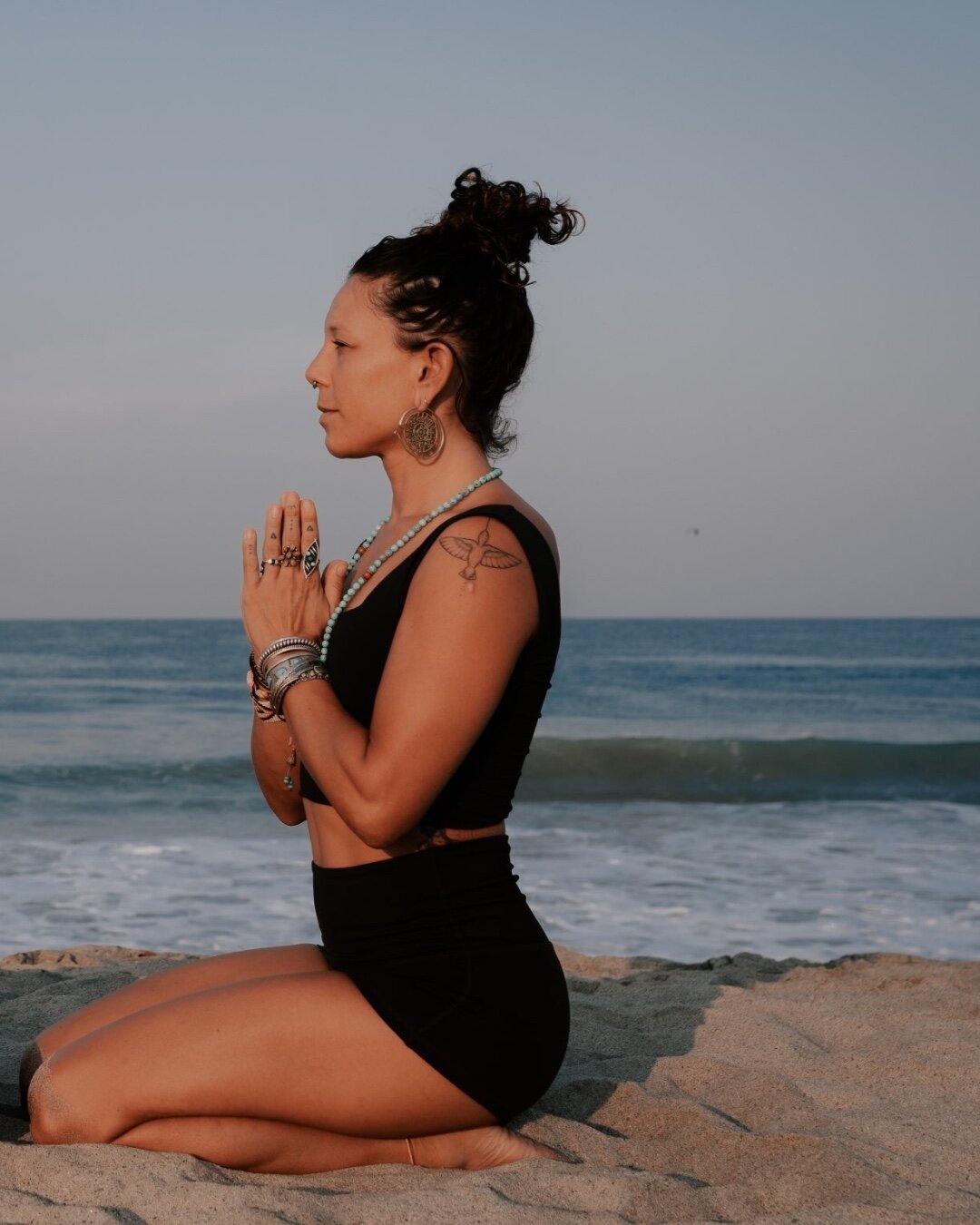 Peace is within, but we can find it together. Join me this week on the mat in Puerto:

🧘🏽&zwj;♀️Tues 9:30 vinyasa @mareayogastudio 
🦋Tues 11:30 aerial yoga @mareayogastudio 

🤸🏽&zwj;♀️Wed 9:30 vinyasa with @thatshredlife @hotelnectar 

💪🏽Thurs