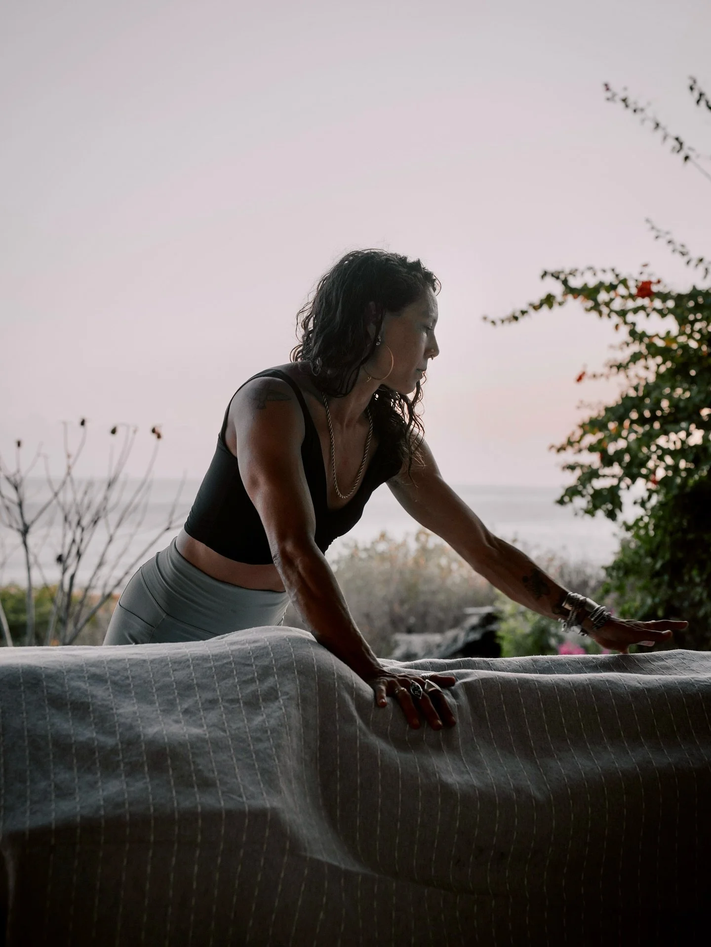 healing bodywork, from ayurvedic treatments&nbsp;to deep tissue with a seaside soundscape, we offer hands-on healing here at santuario shala. Massages are included in personal retreats or can be added ala carte.&nbsp;

#puertoescondido #massage #ayur