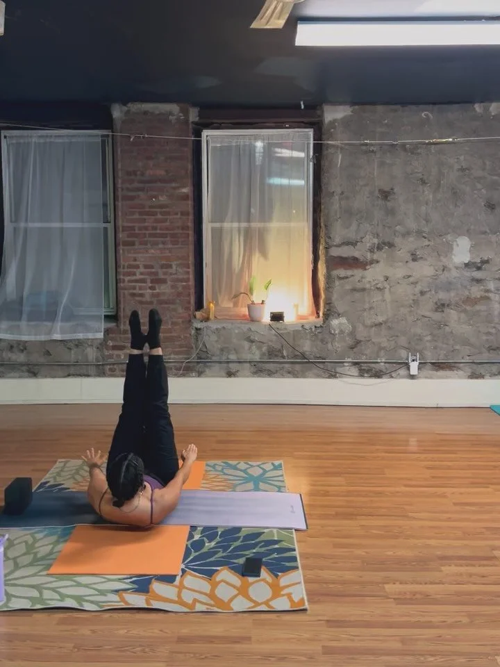 Wednesday night Mat Pilates recap! 🔥 You can feel the burn!
 
Everyone showed up and made it look so easy! Ready for your next Mat Pilates class? Come to Sweet Water. $20 drop-in - let&rsquo;s get your core stronger! Link in bio!