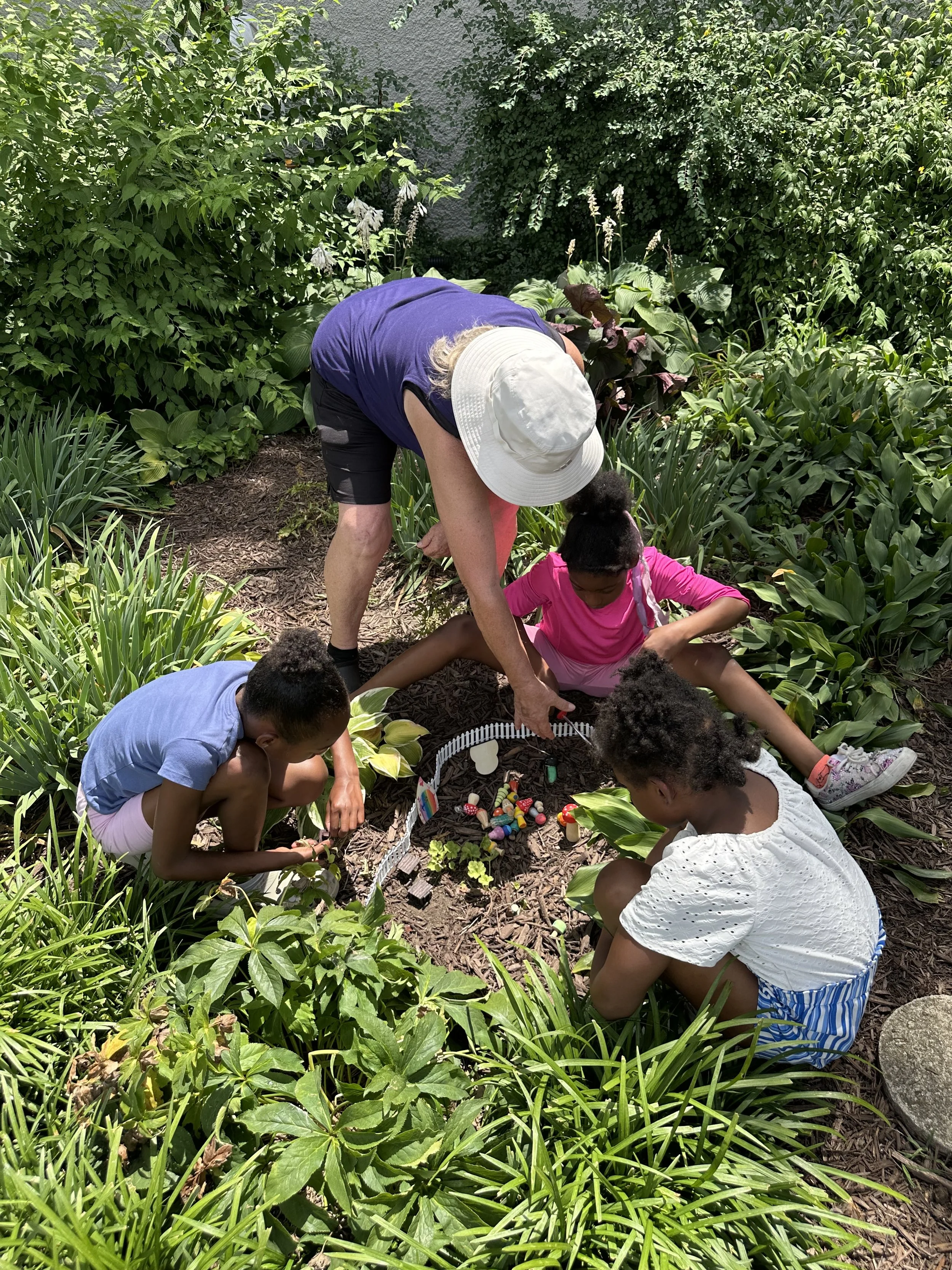 MKNA Awards Grant to Garden Group