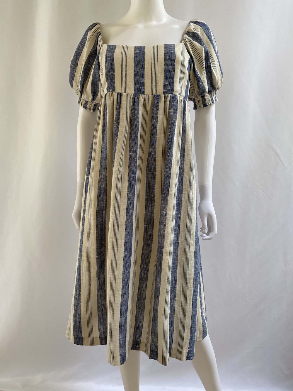 Marion's alice + olivia Blue Stripe Linen Dress  GIRLS ON FILM COLLECTION  BY YUKA