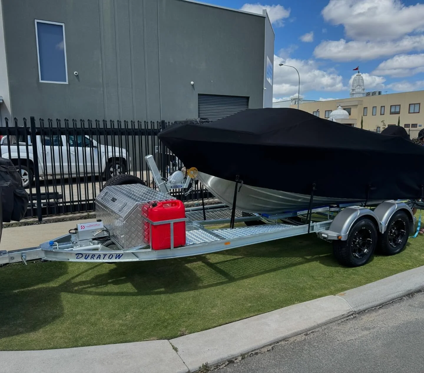 Duratow BL Custom 2T with electric over hydraulic brakes, extendable drawbar, walking platform, stainless steel braking components, raptor alloys. 

For quotes get in touch via website. 

www.duratow.com.au 

#boattrailers #perthboating #fishingaustr