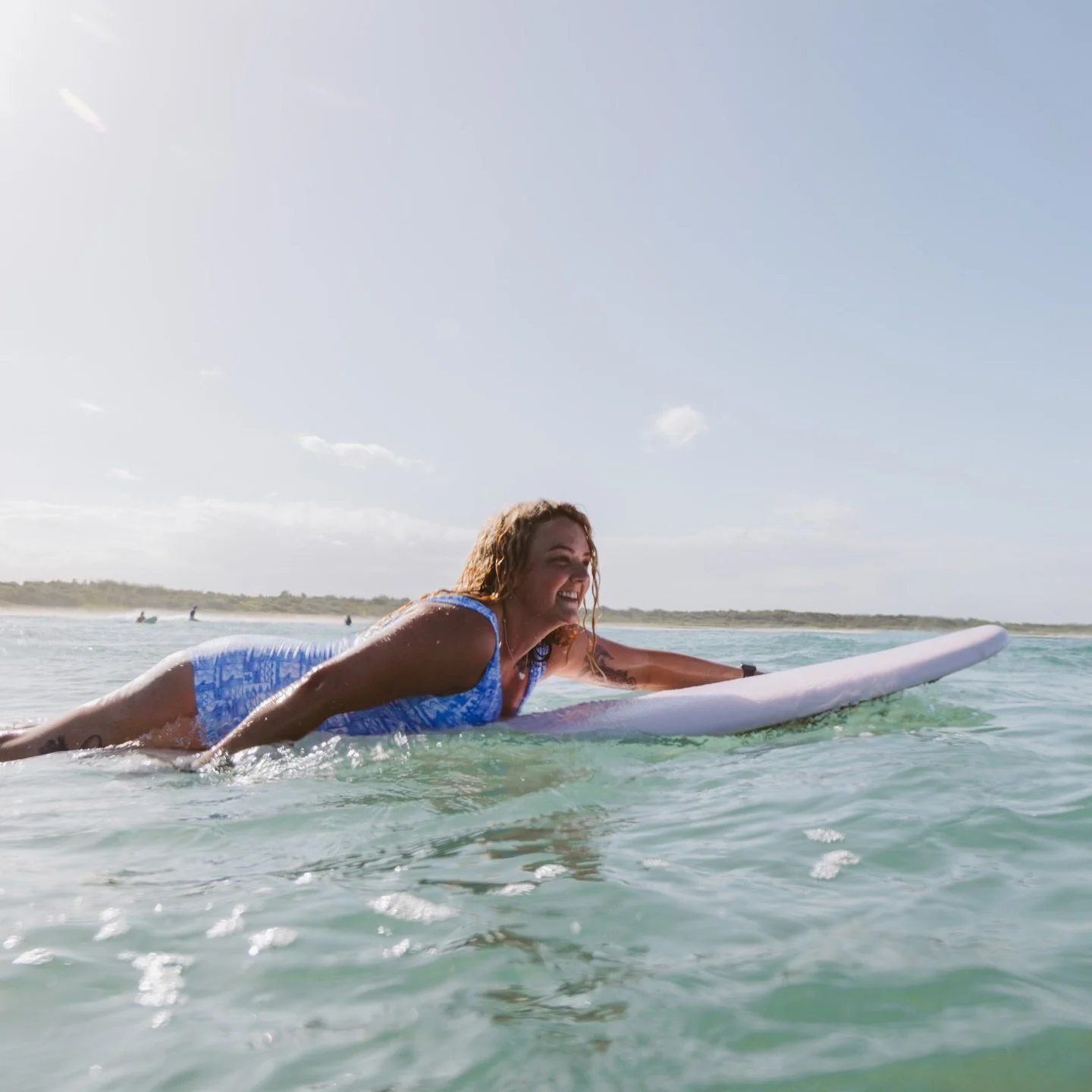 Only one more sleep to go!!! 🏄🏼&zwj;♀️✨🫶🏽 Soo excited for our Progressive Surf Retreat starting tomorrow at the stunning @surfaris_crescent_head 💗 Cannot wait to meet all your gorgeous faces &amp; have the best weekend away in Crescent Head!! Le