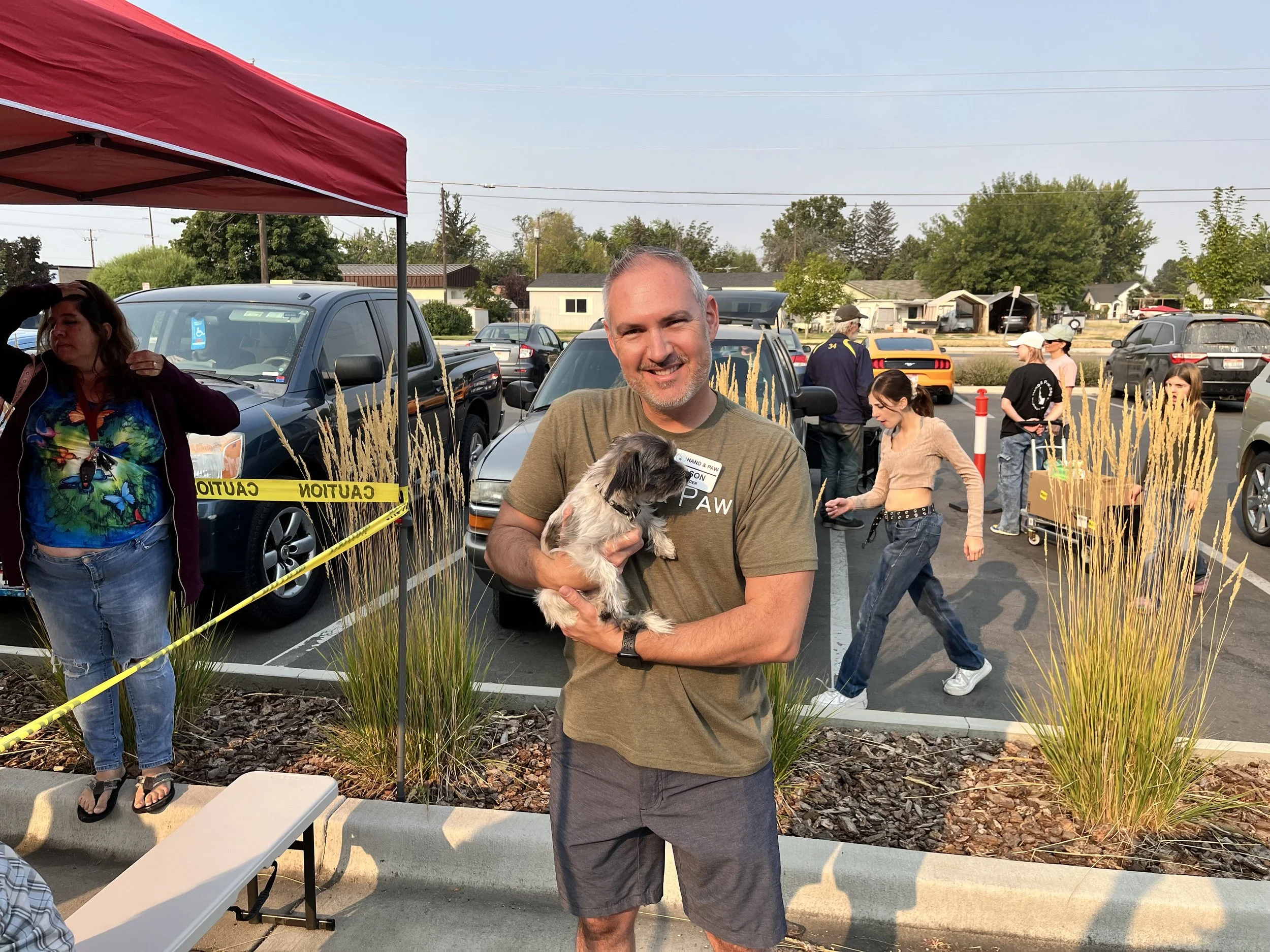 Pet Food Pantry, sponsored by Hand And Paw. Free Pet Food and Pet Supplies for People In Need. Want to help support us? You can drop off donations at this event! 