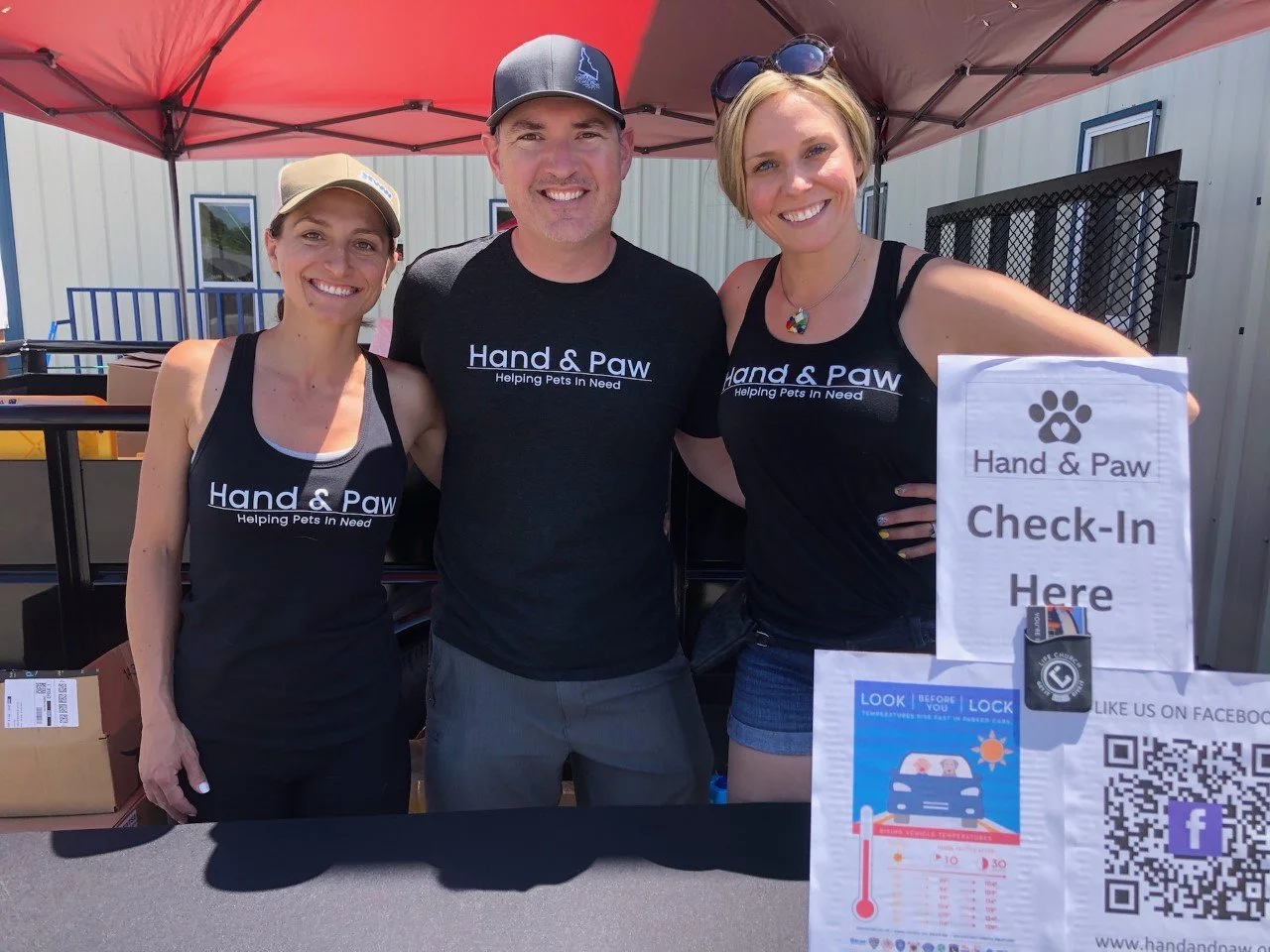 Pet Food Pantry, sponsored by Hand And Paw. Free Pet Food and Pet Supplies for People In Need. Want to help support us? You can drop off donations at this event! 