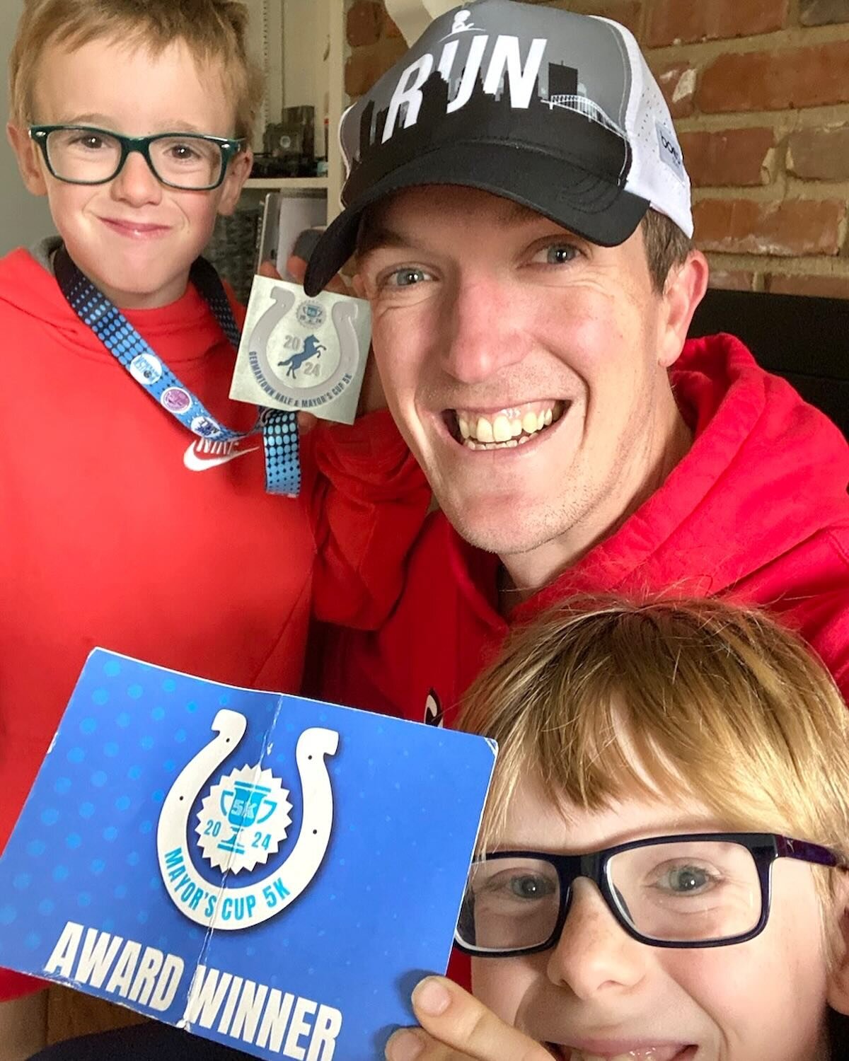 The Egan Boys crushed it at the Germantown Half Marathon &amp; 5K. Brendan executed a great race, barely missing a new PR 💪. Charlie &amp; Paul both picked up age group hardware in the 5K 🏆. Watch out Dad, they are coming for you 👊

#cantstopendur