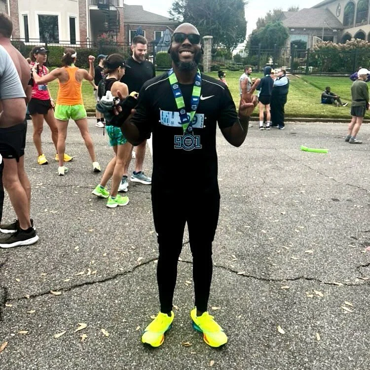 Great racing Cedric Foster! Cedric has had a great year getting his fitness, his fueling and his racing strategy dialed in. That smart running paid off yesterday with a strong race at the Big River Crossing 1/2 Marathon. He had big negative splits an