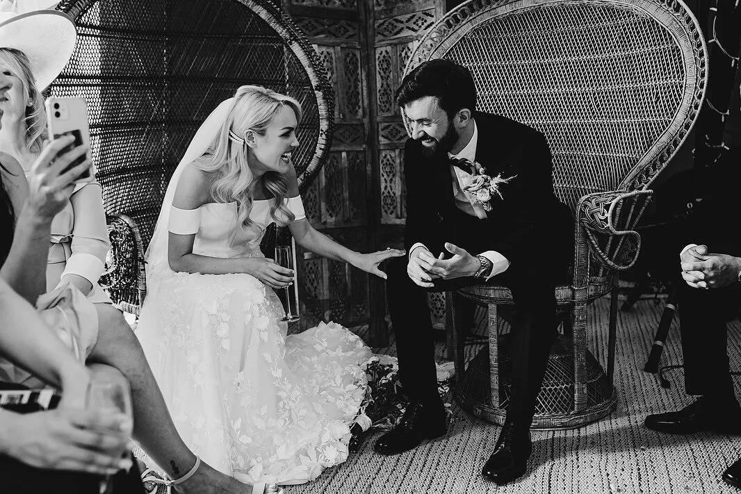 The black and whites though 😍🖤🤍 
Photographer @rachelclarkeweddingphotography 
Styling/props & stationery @inkandalder_ 
Florals @oliveowlflowers 
Venue @thebarnatyewtreefarm 
Material @t.inkweddings 
Food @cheekychllievents 
Daytime band @ru