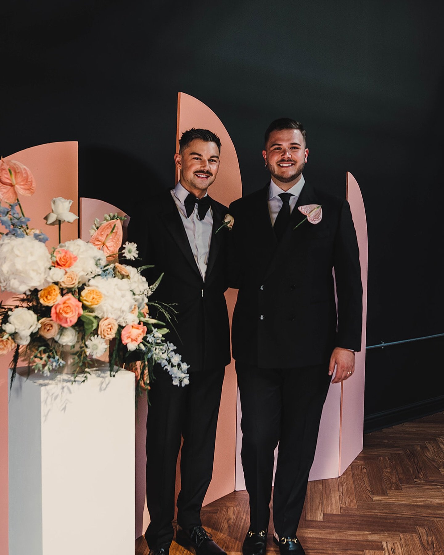 These two gorgeous humans designed THE most stunning wedding at @lovelanebrewery and were a dream to work with! 

They wanted lots of pops of coral and peach to match the stunning florals by @aslowerspace
And they even got married under the rustic Fr