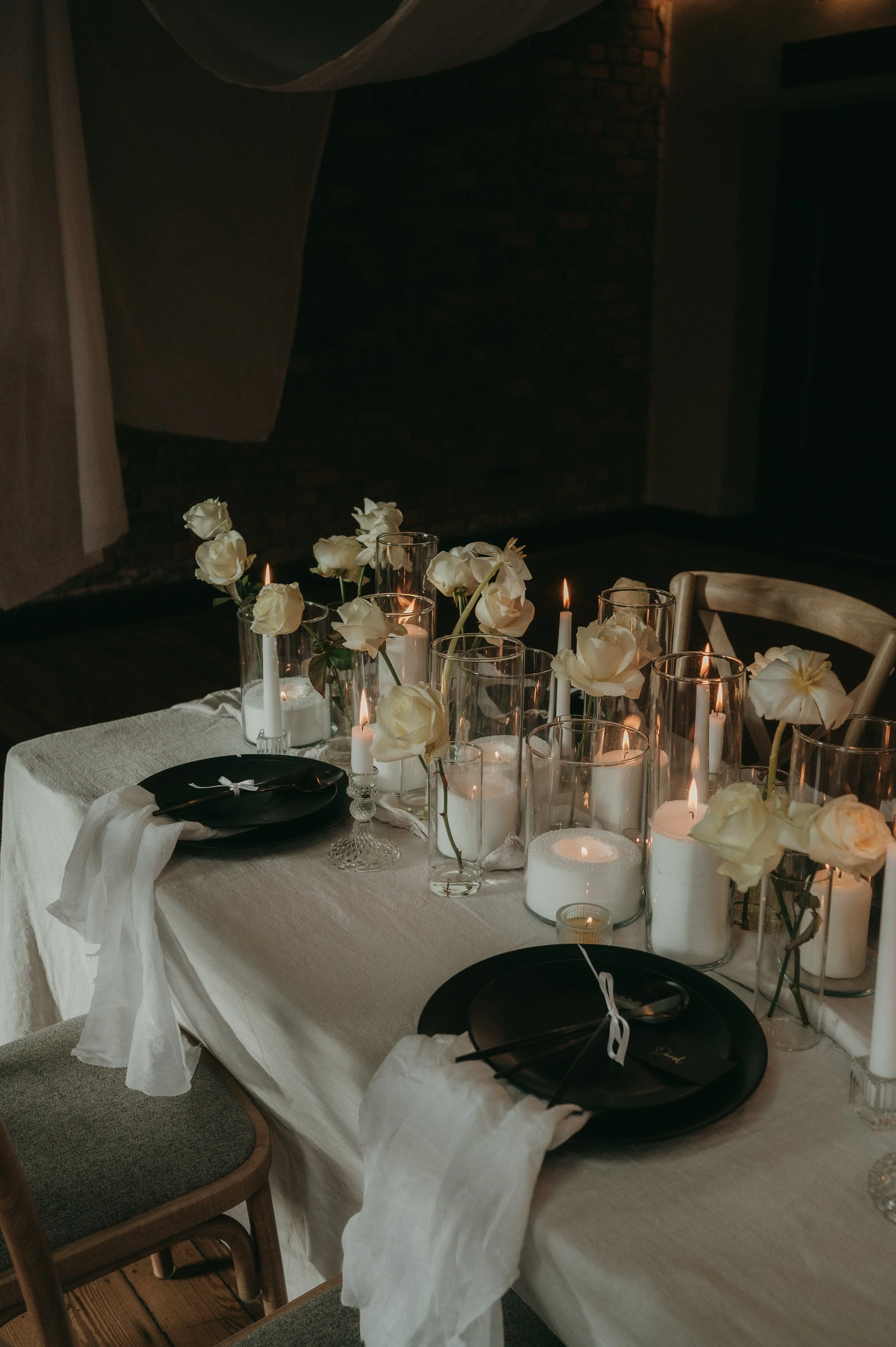 black and white wedding castlefield rooms, manchester