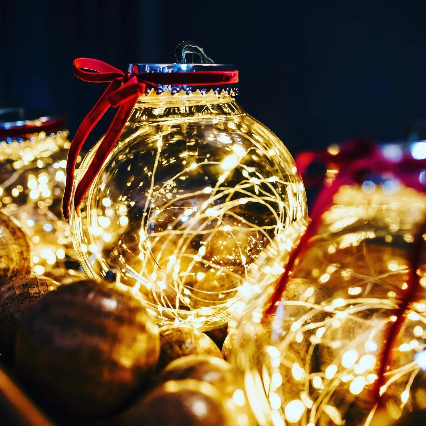 We can start talking about Christmas, right?!

Join us for a decadent, Boscundle Style 4 night break, filled with carols, festive food, bracing walks by the sea, relaxing spa treatments and chill out time spent next to our roaring fires&hellip; 

All