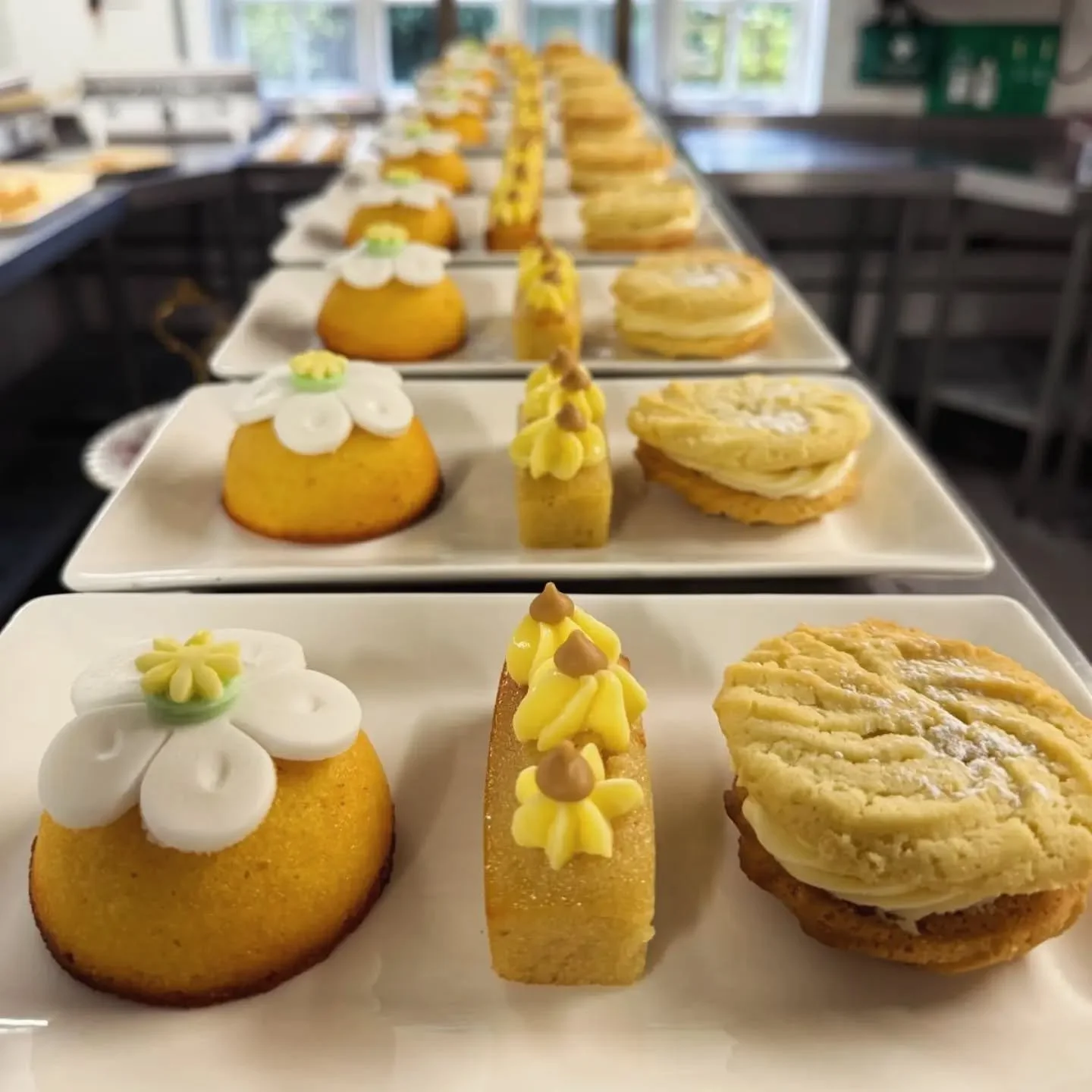 Mother's Day Afternoon Tea....
We still have some availability for Mother's Day Afternoon Tea.
The perfect treat with complimentary glass of bubbles for Mum❤️

To Book:
-Email hello@boscundlemanor.com
-Call 01726 813557
-DM us

We hope to see you soo