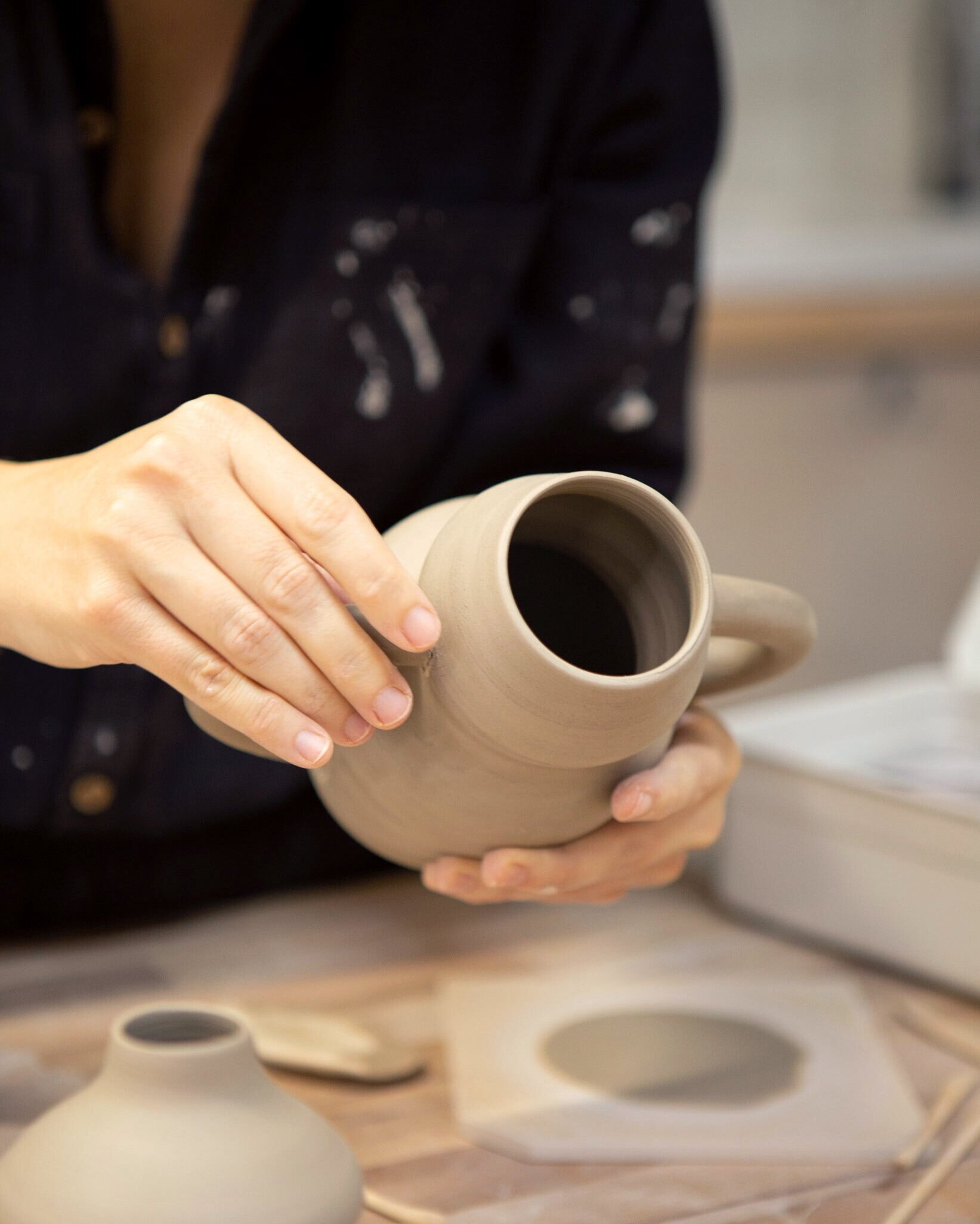 Urban designer and ceramicist Victoria Wägner creates shapely vases informed by architecture and people