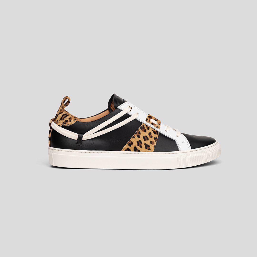 leopard_black_side.jpg