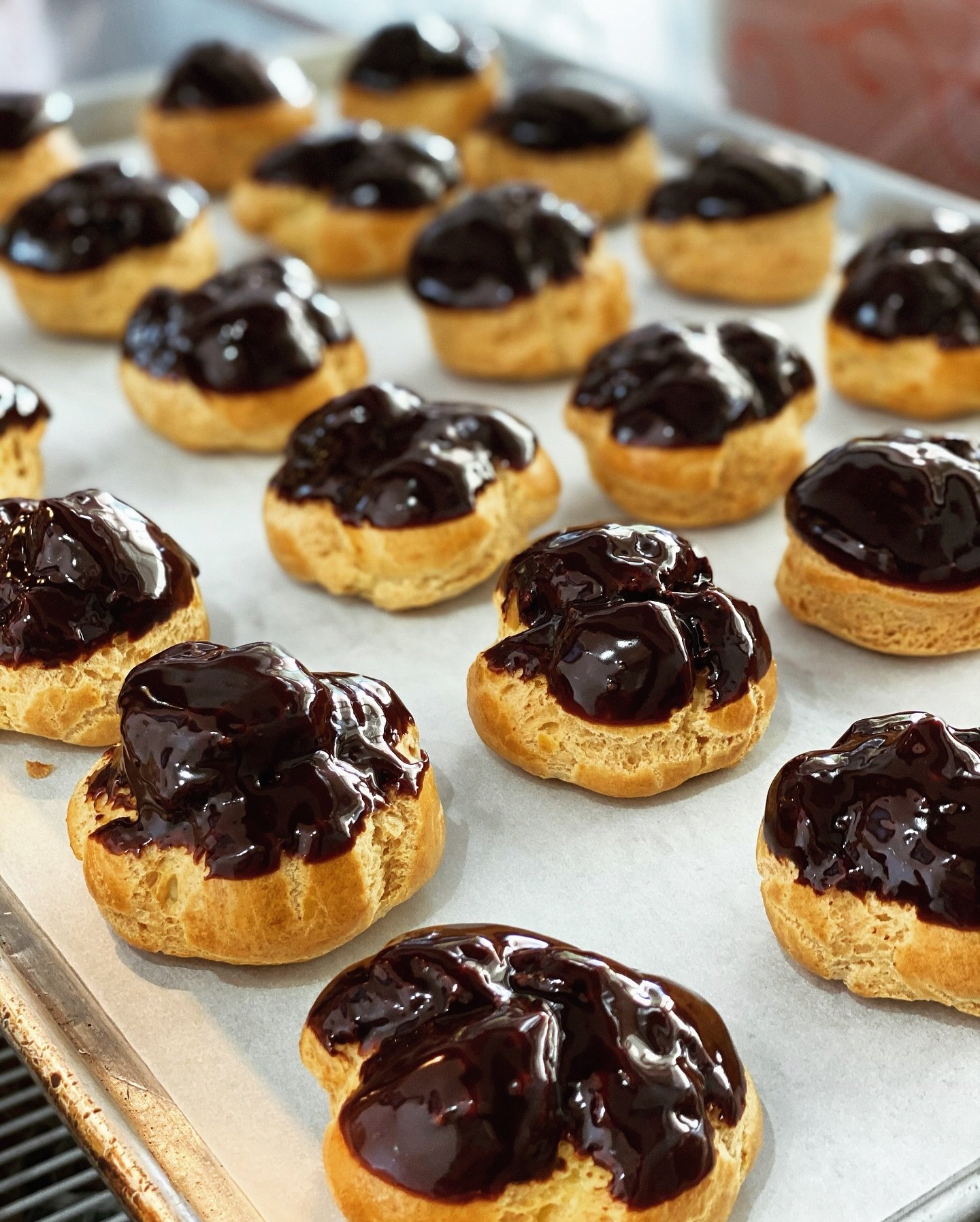 Choux &agrave; la cr&egrave;me&hellip;French choux pastry ball either custard filling, and dipped in chocolate 🤌
