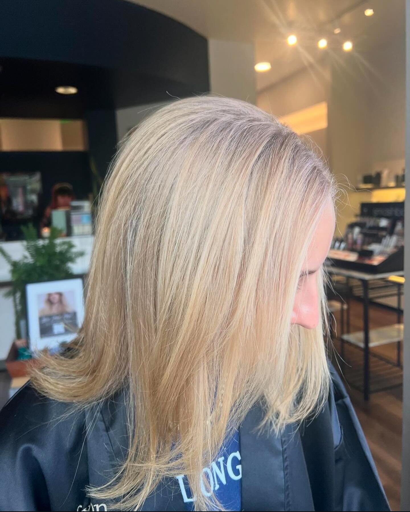 BEAUTIFUL blonde by @tydoeshair_atx swipe ➡️ for the before photo. 
✂️: @candicutter 
Circle C location