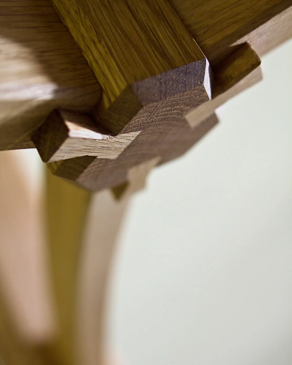Table detail.jpg