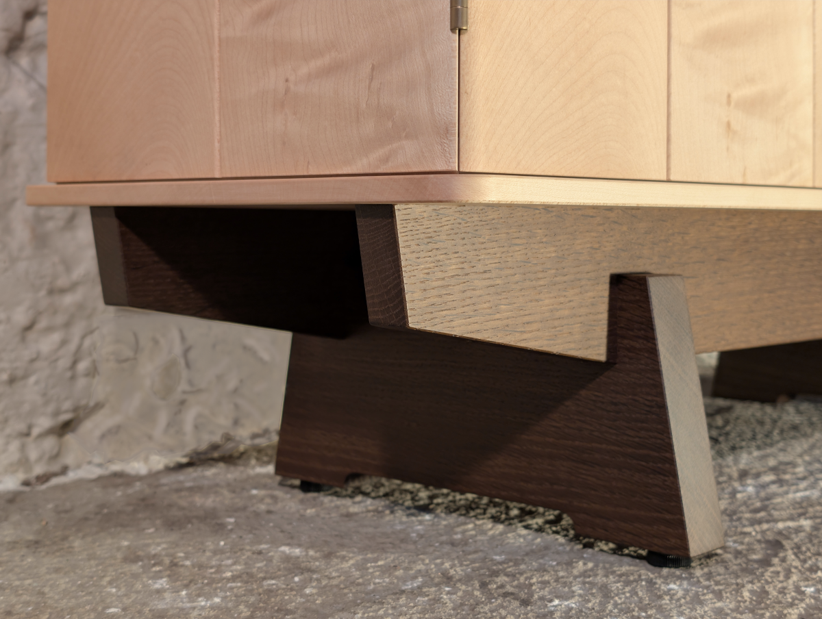 Drinks Cabinet - foot detail resized.png