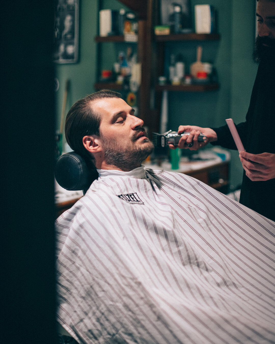 Beard Trims are back!

Grab your Appointment: www.klausbarbershop.de

#klausbarbershop #barbershop#barber #barbering #barberlife#oldschool #classic #haircut#pompadour #pomade #reuzel#suavecitopomade #craft#craftsmanship #handwerk#ruderknecht #onlycla