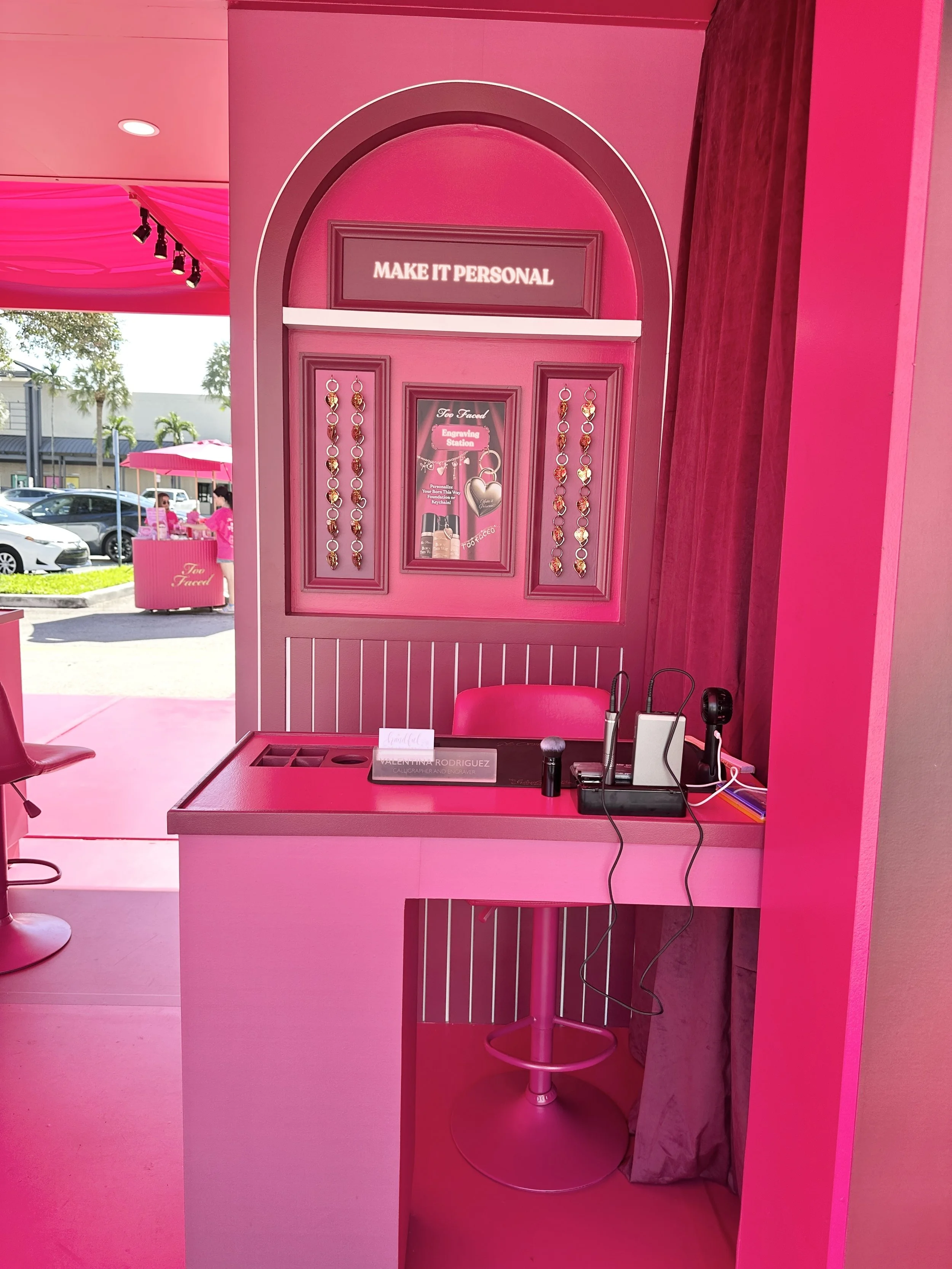 live calligraphy engraving on heart-shaped metal keychains4866.jpeg