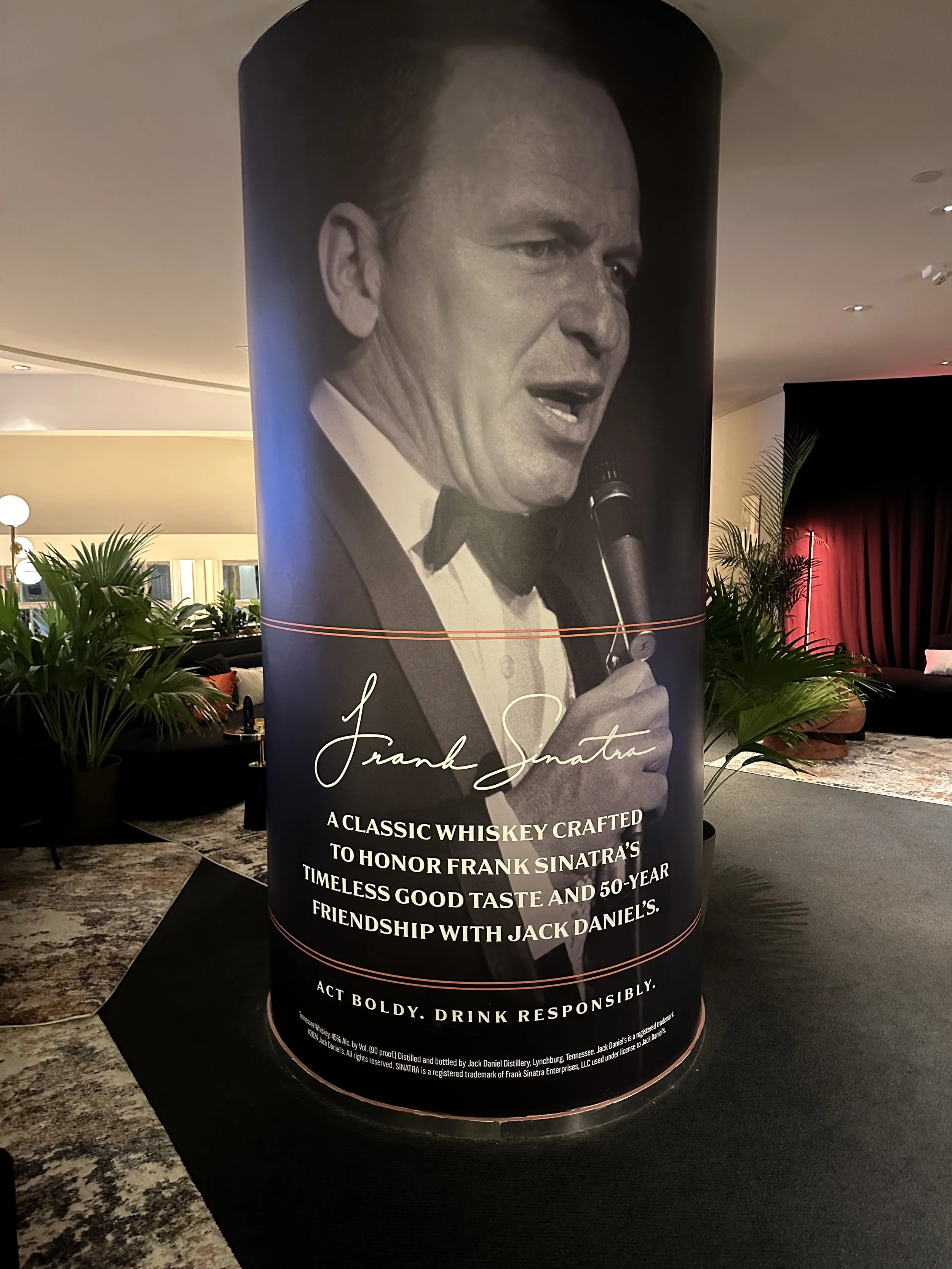 Sinatra-room-Fontainebleau.jpeg