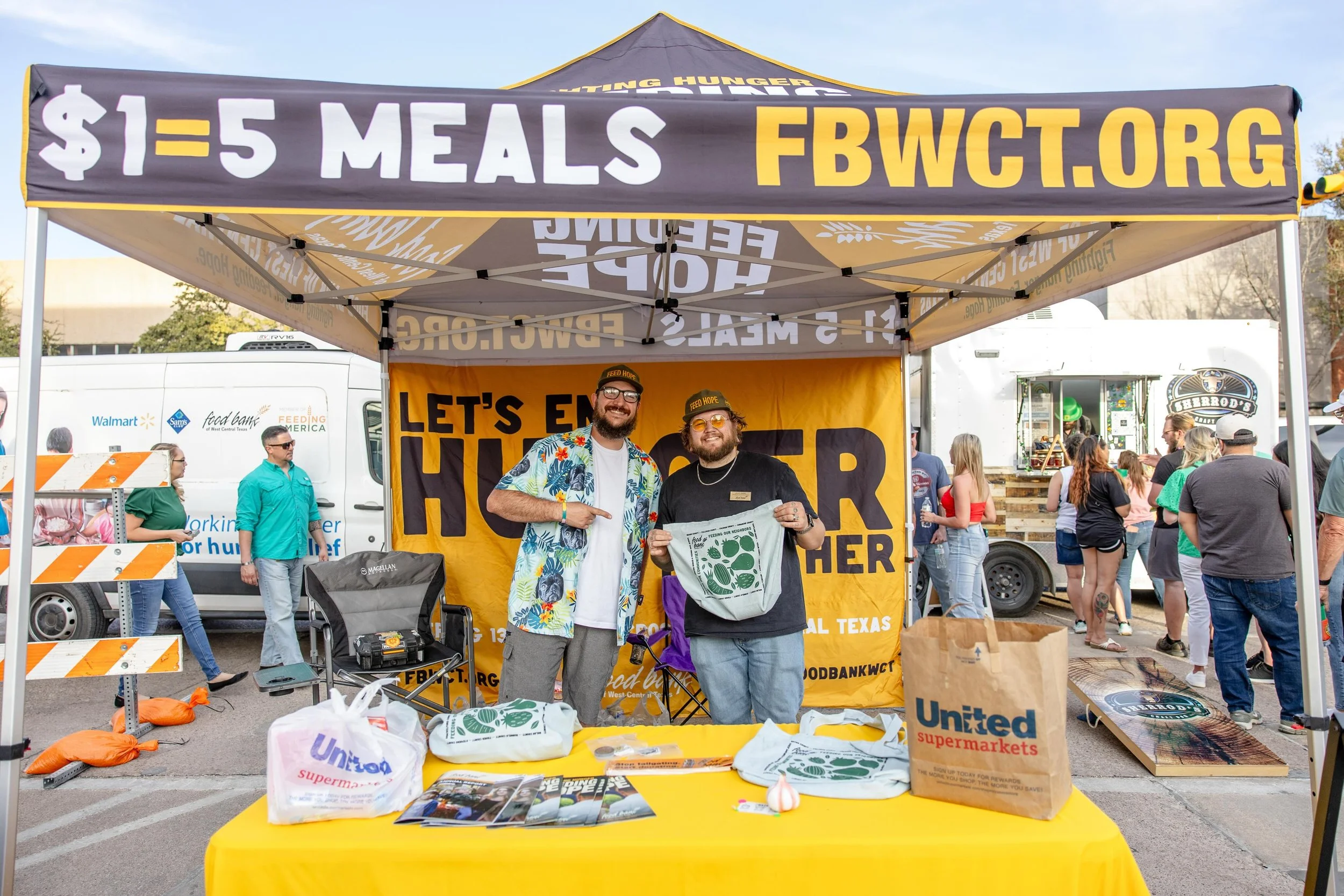1 bag of non-perishable food = 1 free beer (more info⬇️)

🏖️Saturday June 6th 5pm - 10pm join us for the 5th Annual Grain Theory Downtown Block Party Beach Bash right here in the street in front of Grain Theory brewery 

Every street party we partne