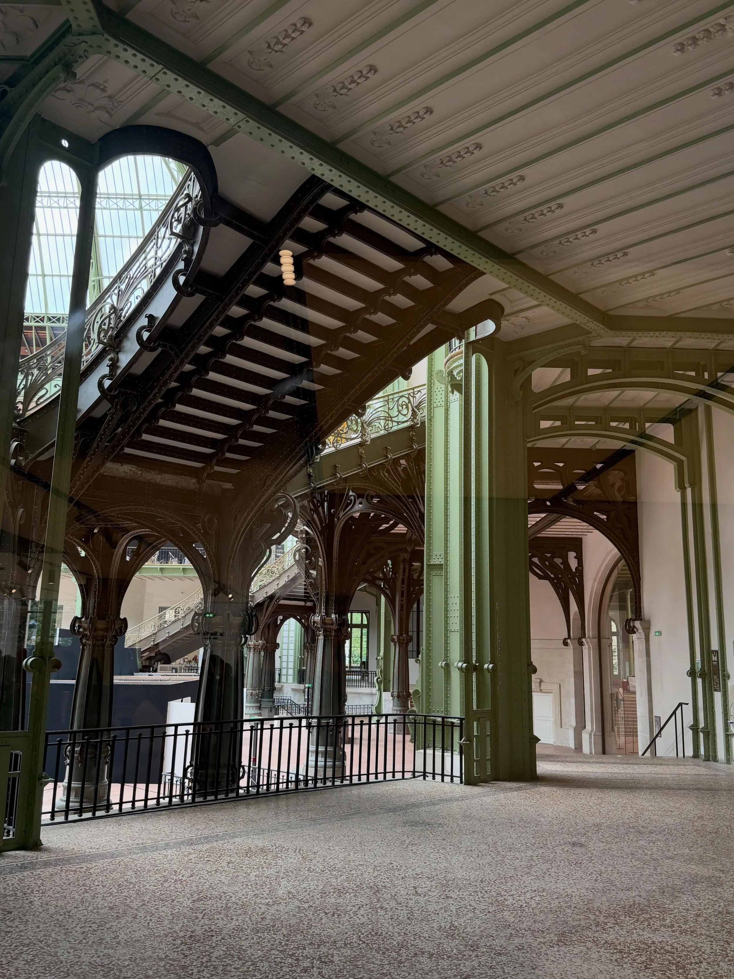 @paris #legrandpalais #terrace #placedefurstembergparis #palaisroyalparis #danielburen