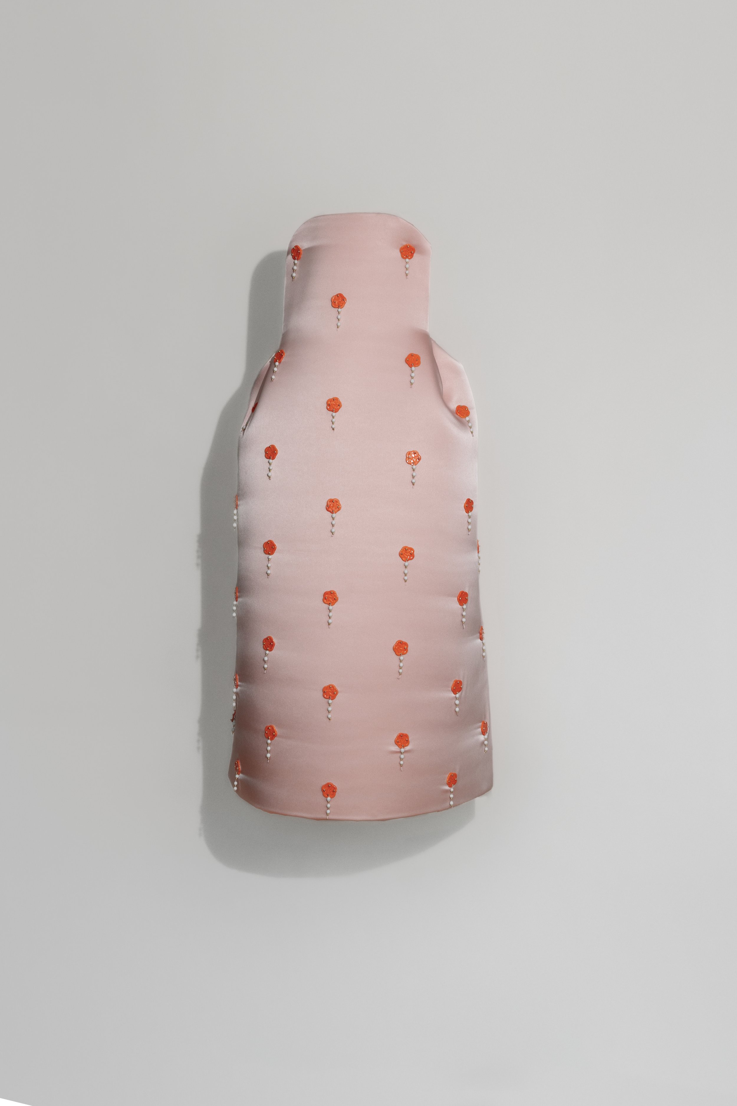 Lisa Konno, The porcelain body, 2023, picture - Salmiak Studio